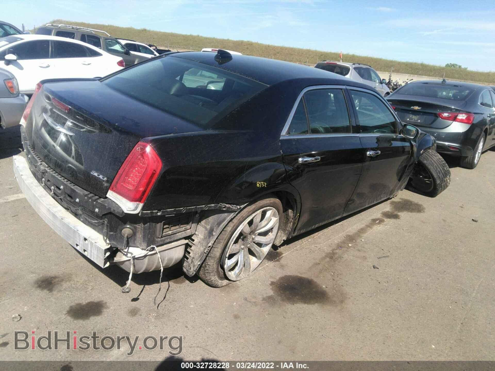 2018 CHRYSLER 300 - VIN: 2C3CCAEG2JH130069 - Фото 4
