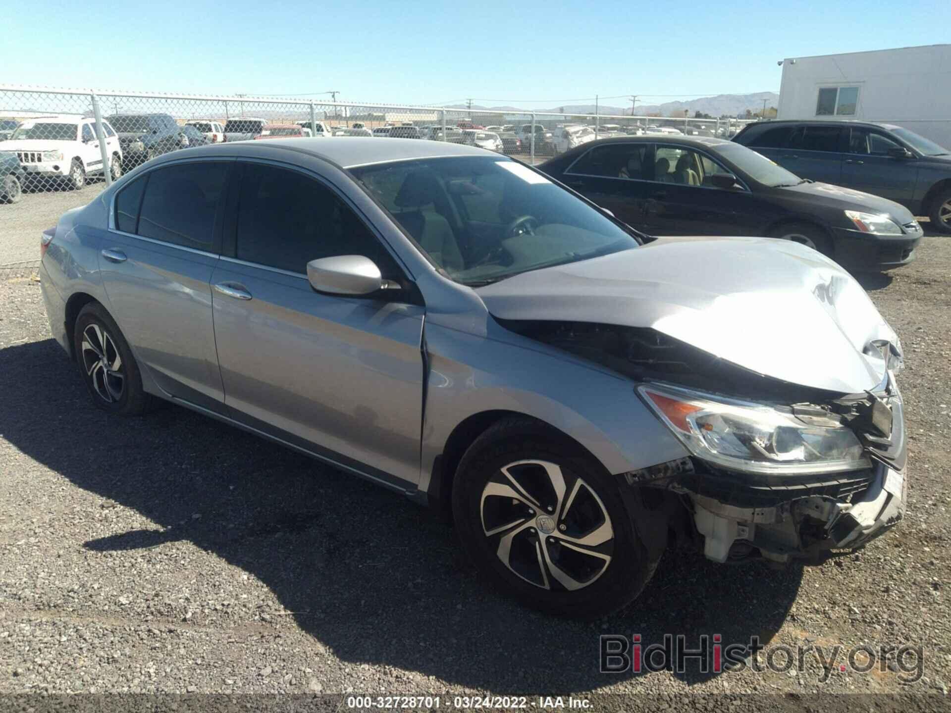 Photo 1HGCR2F31HA160427 - HONDA ACCORD SEDAN 2017