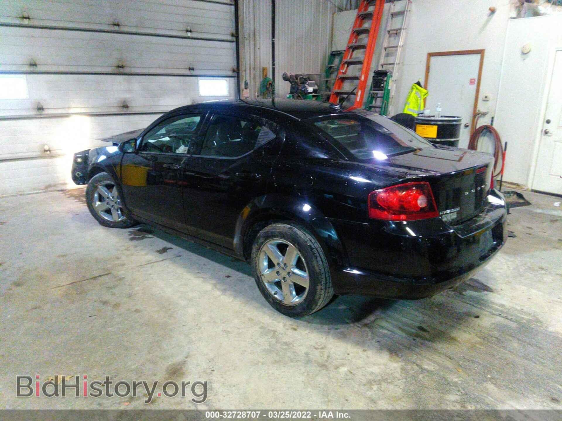 2011 DODGE AVENGER - VIN: 1B3BD2FG1BN587037 - Фото 3