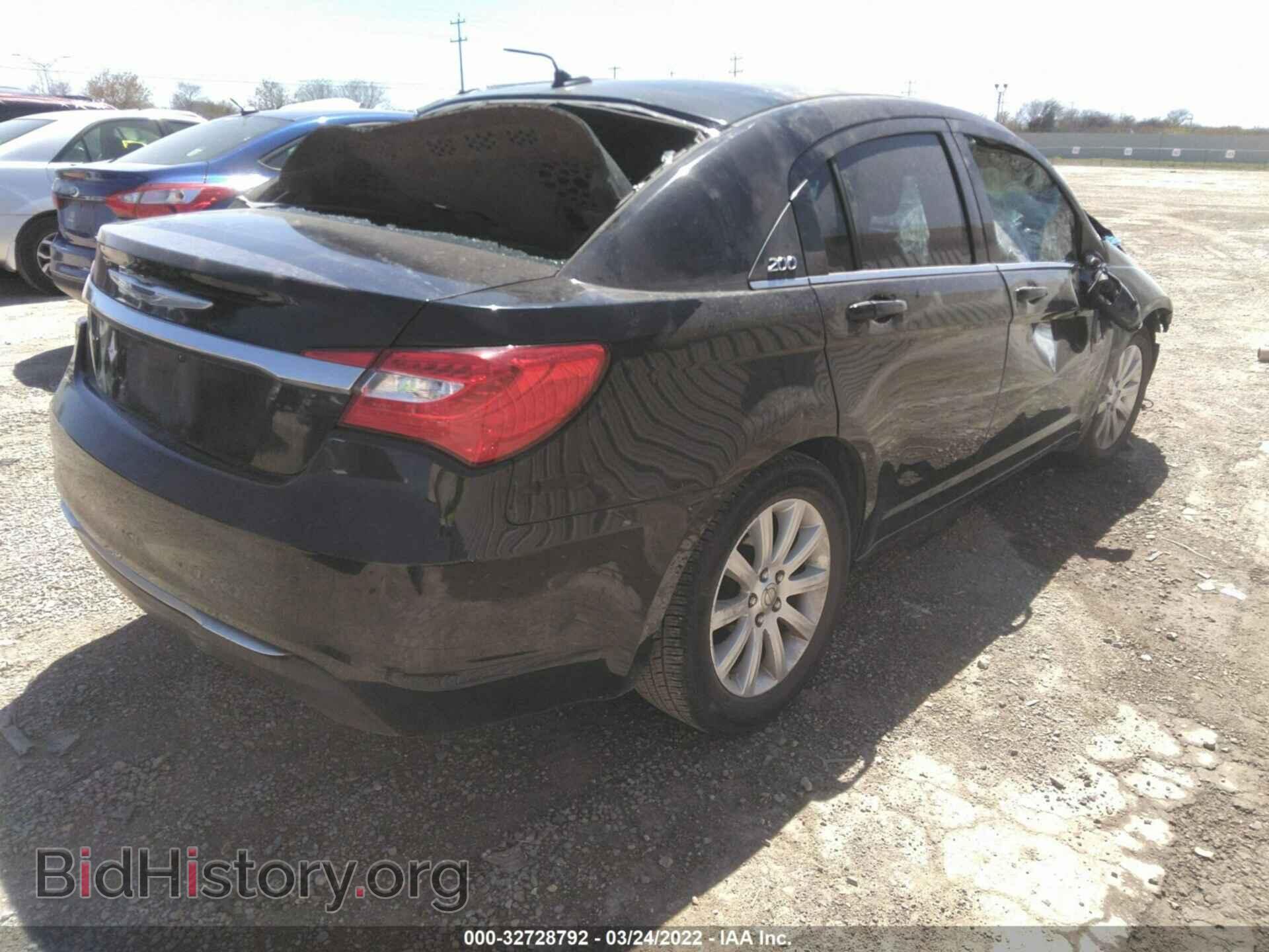 2013 CHRYSLER 200 - VIN: 1C3CCBBB3DN571266 - Фото 4