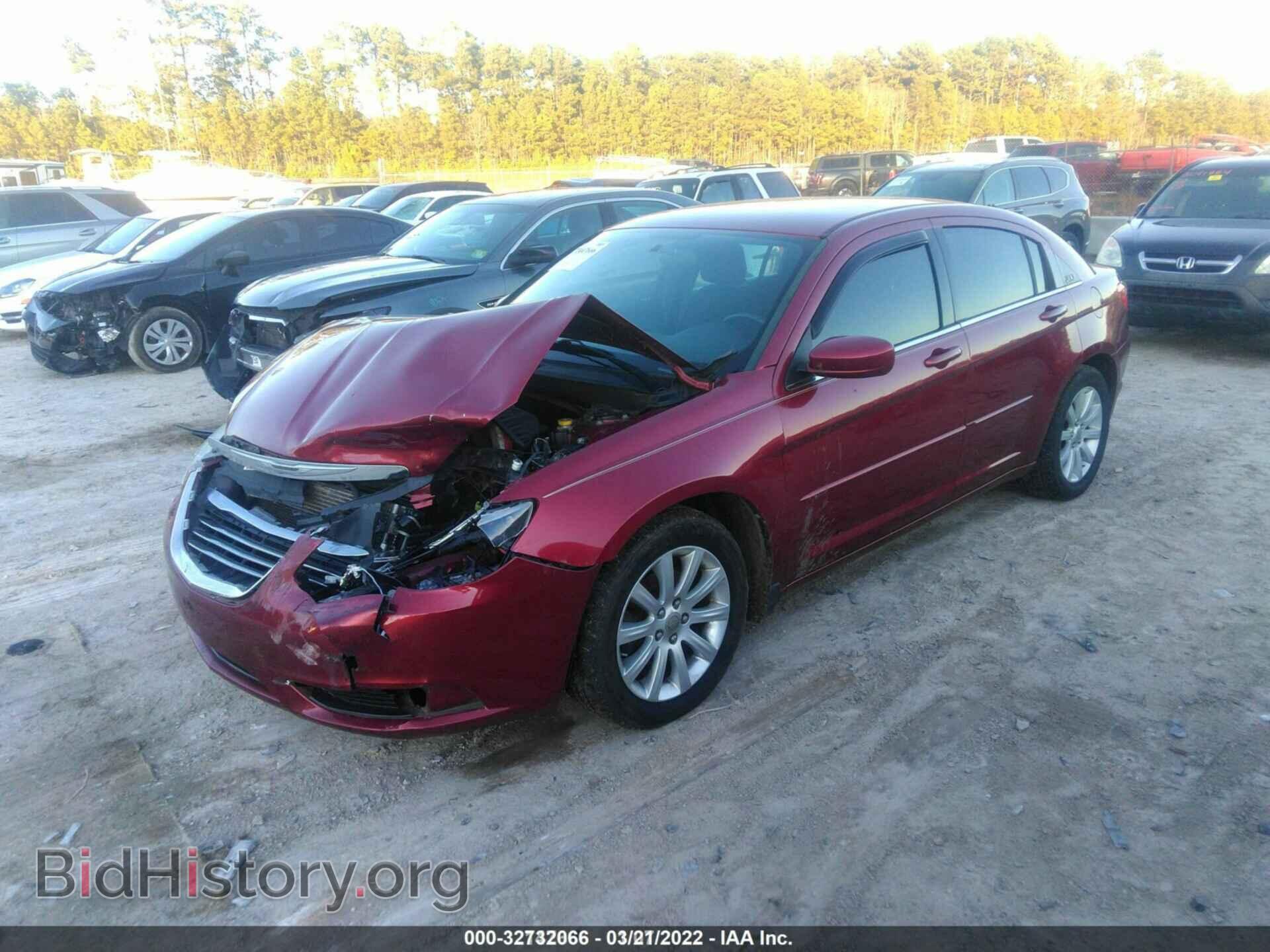 2013 CHRYSLER 200 - VIN: 1C3CCBBB6DN639236 - Photo 2
