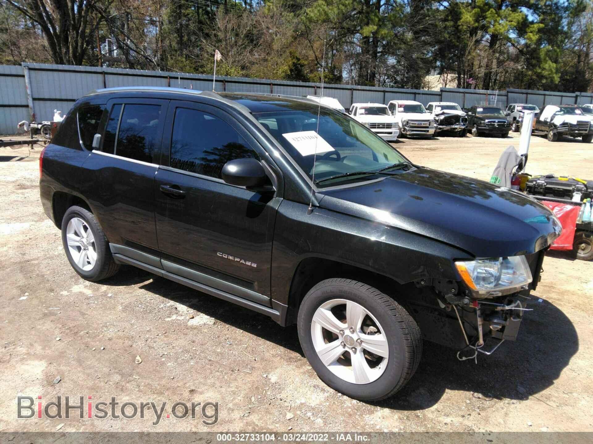 Photo 1J4NT1FAXBD190317 - JEEP COMPASS 2011