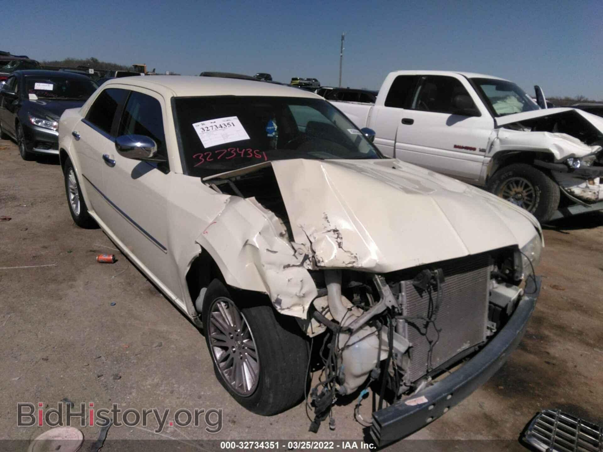 2010 CHRYSLER 300 - VIN: 2C3CA5CV9AH324743 - Фото 6