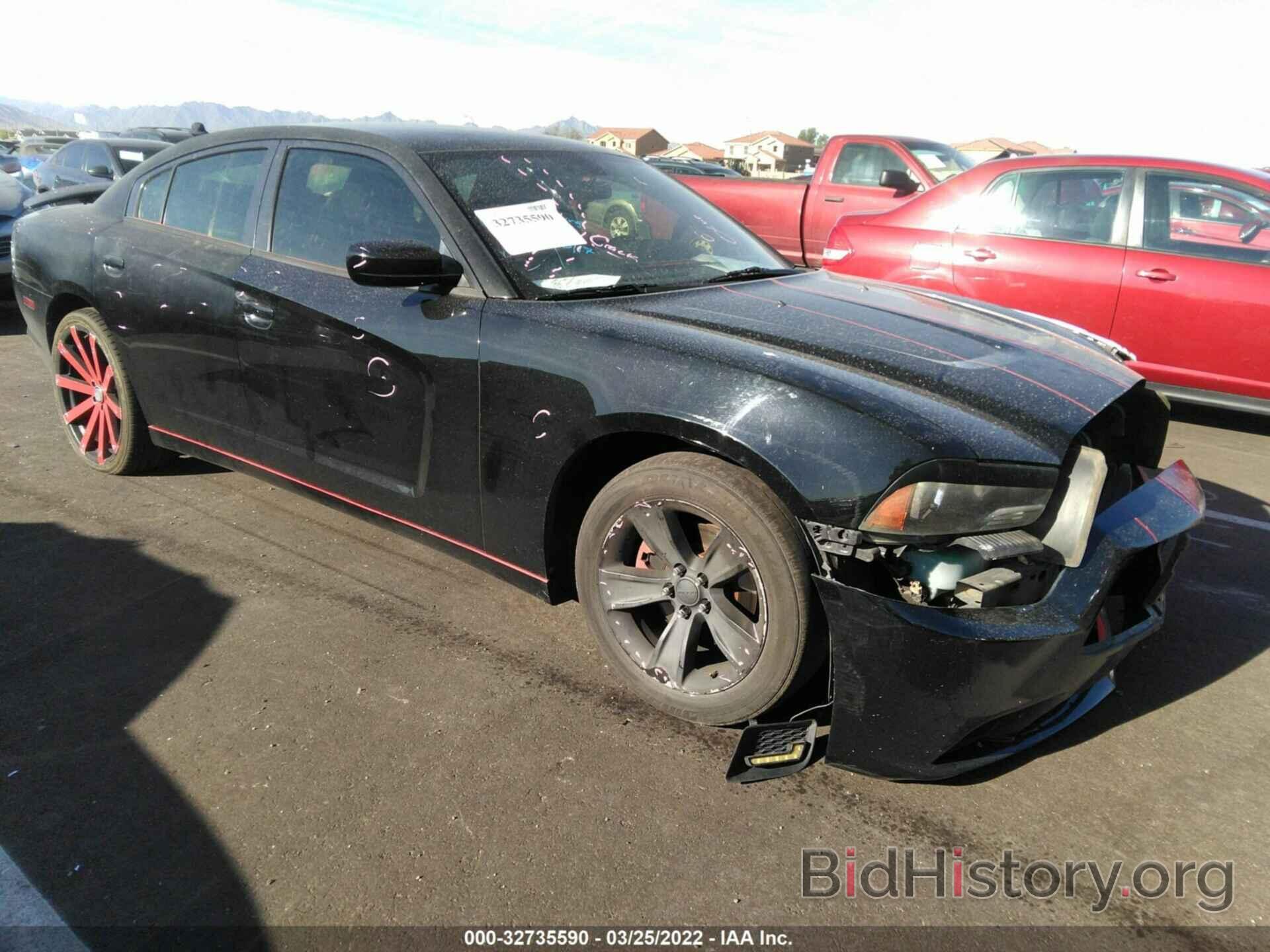 Photo 2C3CDXBG8DH640371 - DODGE CHARGER 2013