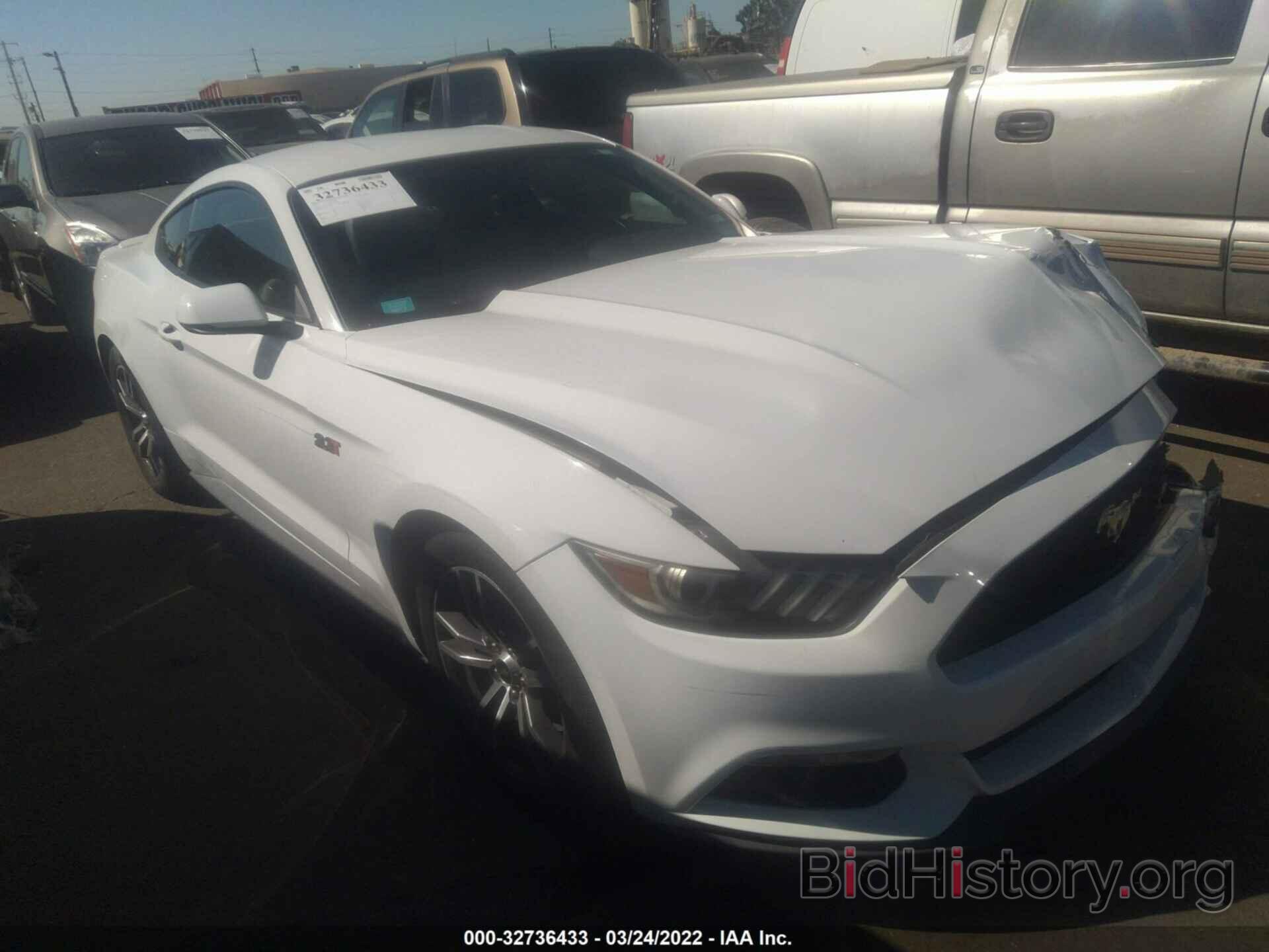 Photo 1FA6P8TH2F5319827 - FORD MUSTANG 2015