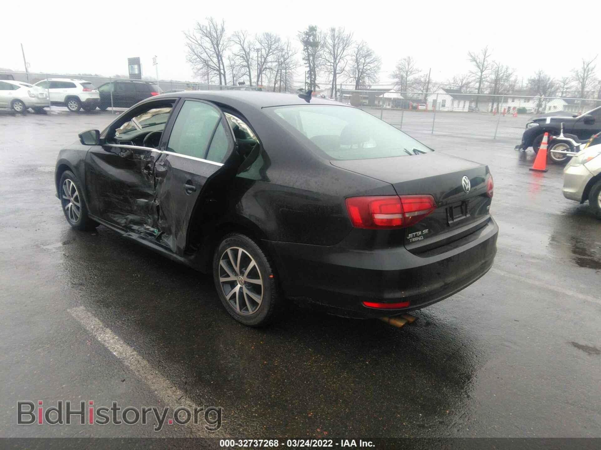 2017 VOLKSWAGEN JETTA - VIN: 3VWDB7AJ2HM298858 - Фото 3
