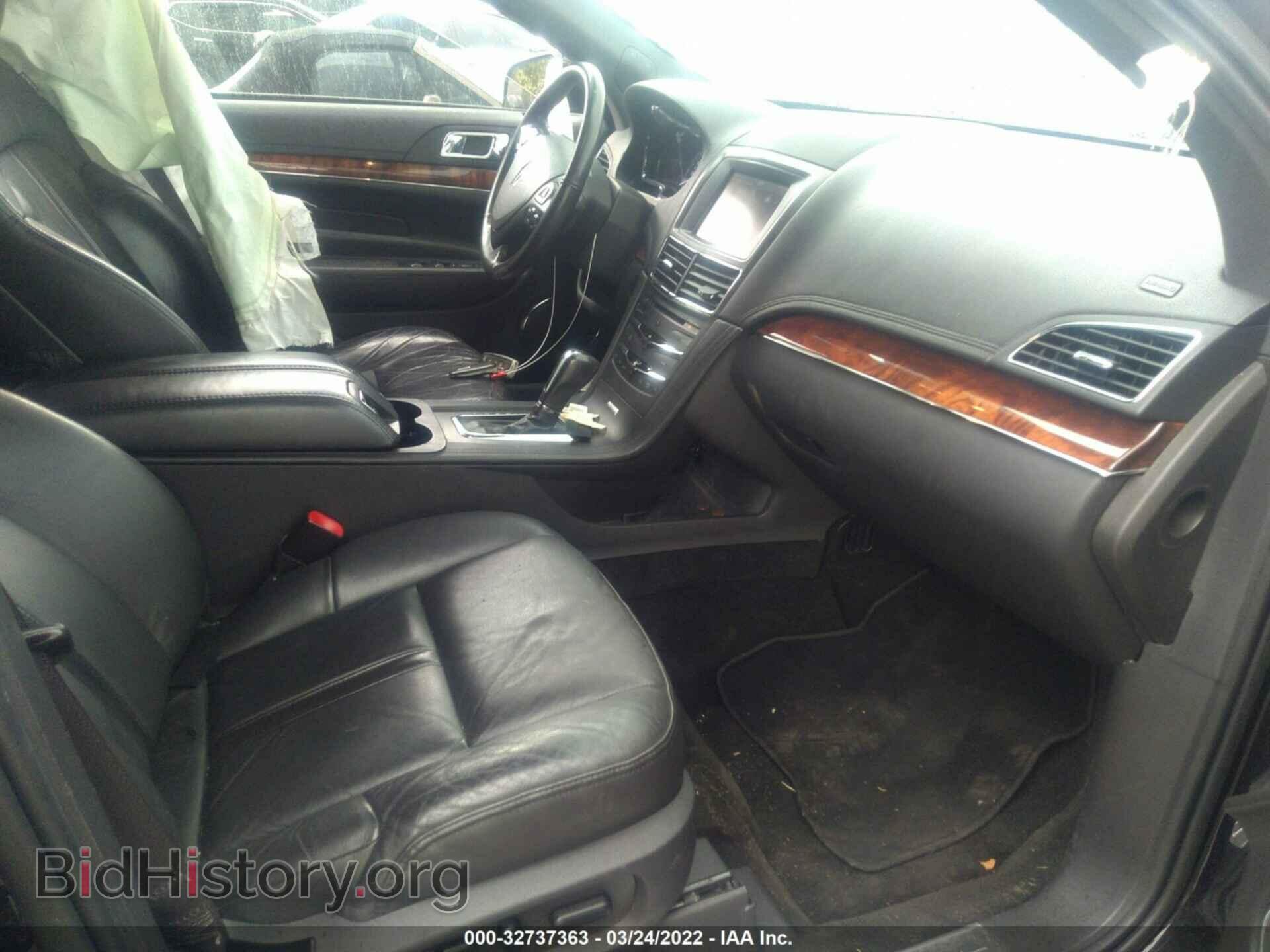 2013 LINCOLN MKT - VIN: 2LMHJ5NK2DBL51181 - Photo 5