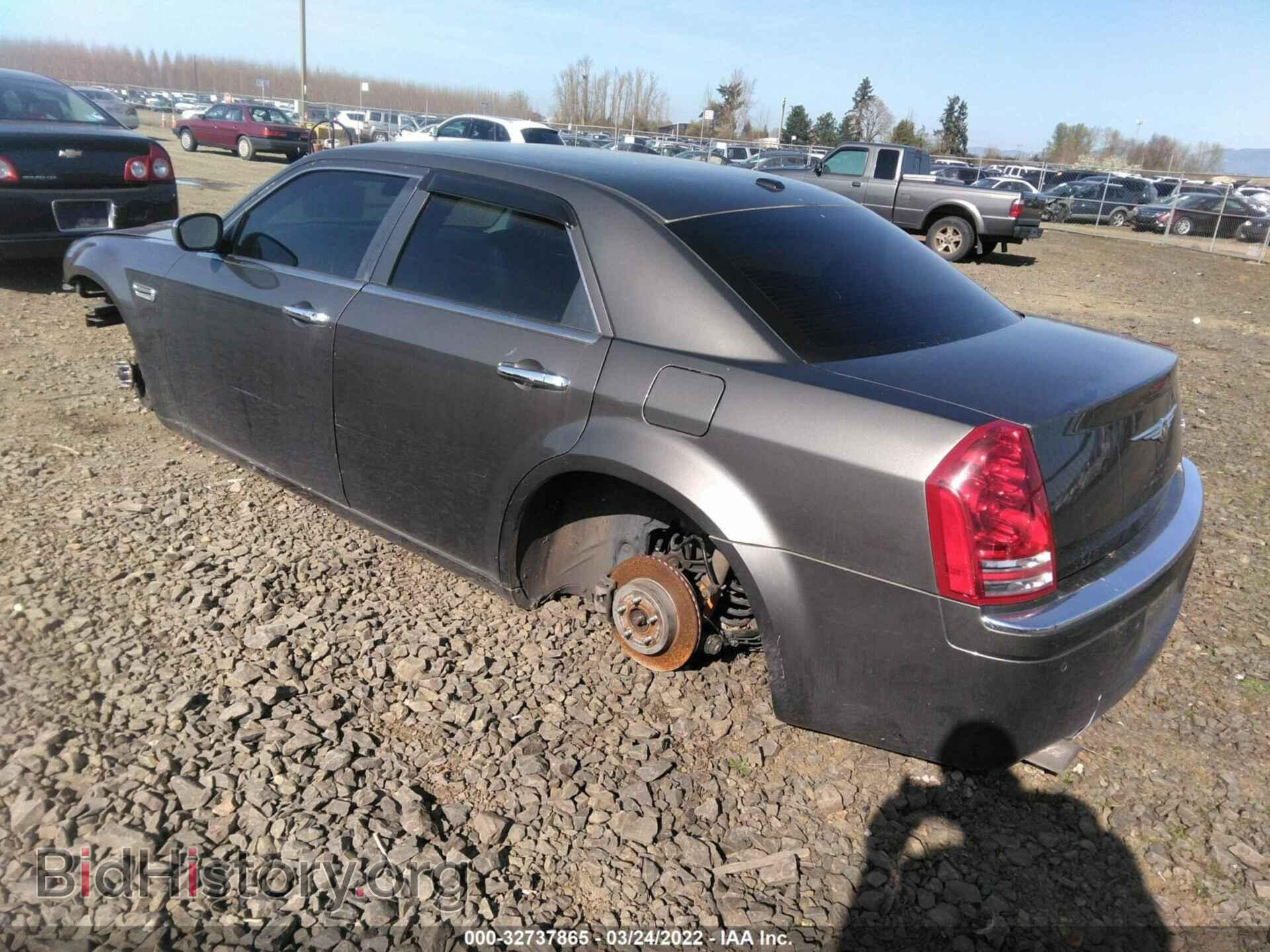 2010 CHRYSLER 300 - VIN: 2C3CA6CT6AH145113 - Фото 3