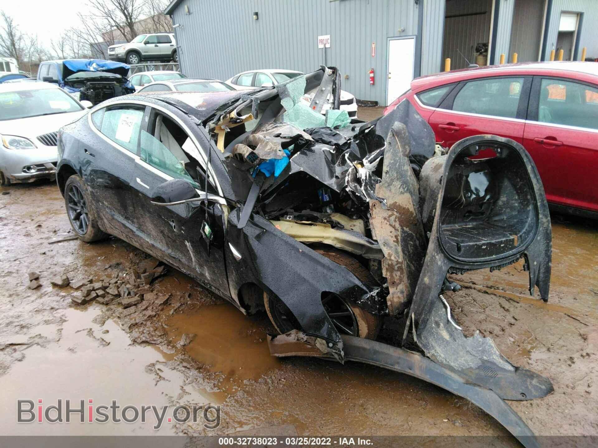 Фотография 5YJ3E1EB3JF127911 - TESLA MODEL 3 2018