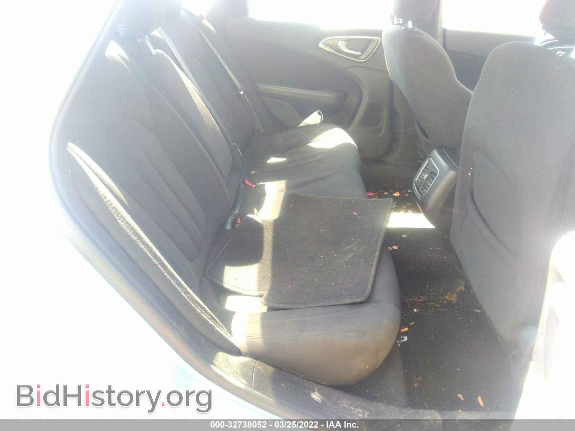 2015 CHRYSLER 200 - VIN: 1C3CCCAB2FN627059 - Фото 8