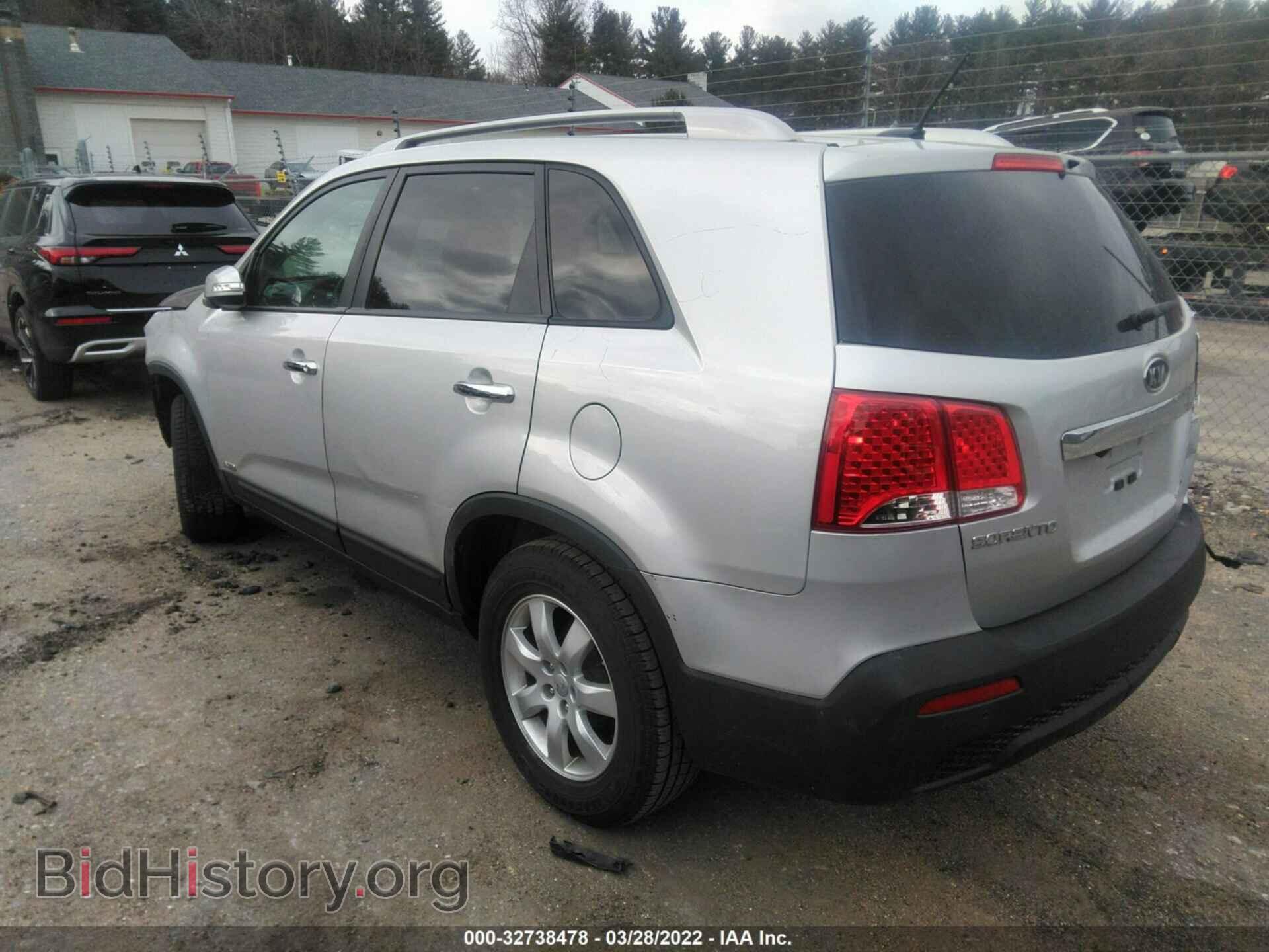 2013 KIA SORENTO - VIN: 5XYKTDA60DG324706 - Фото 3