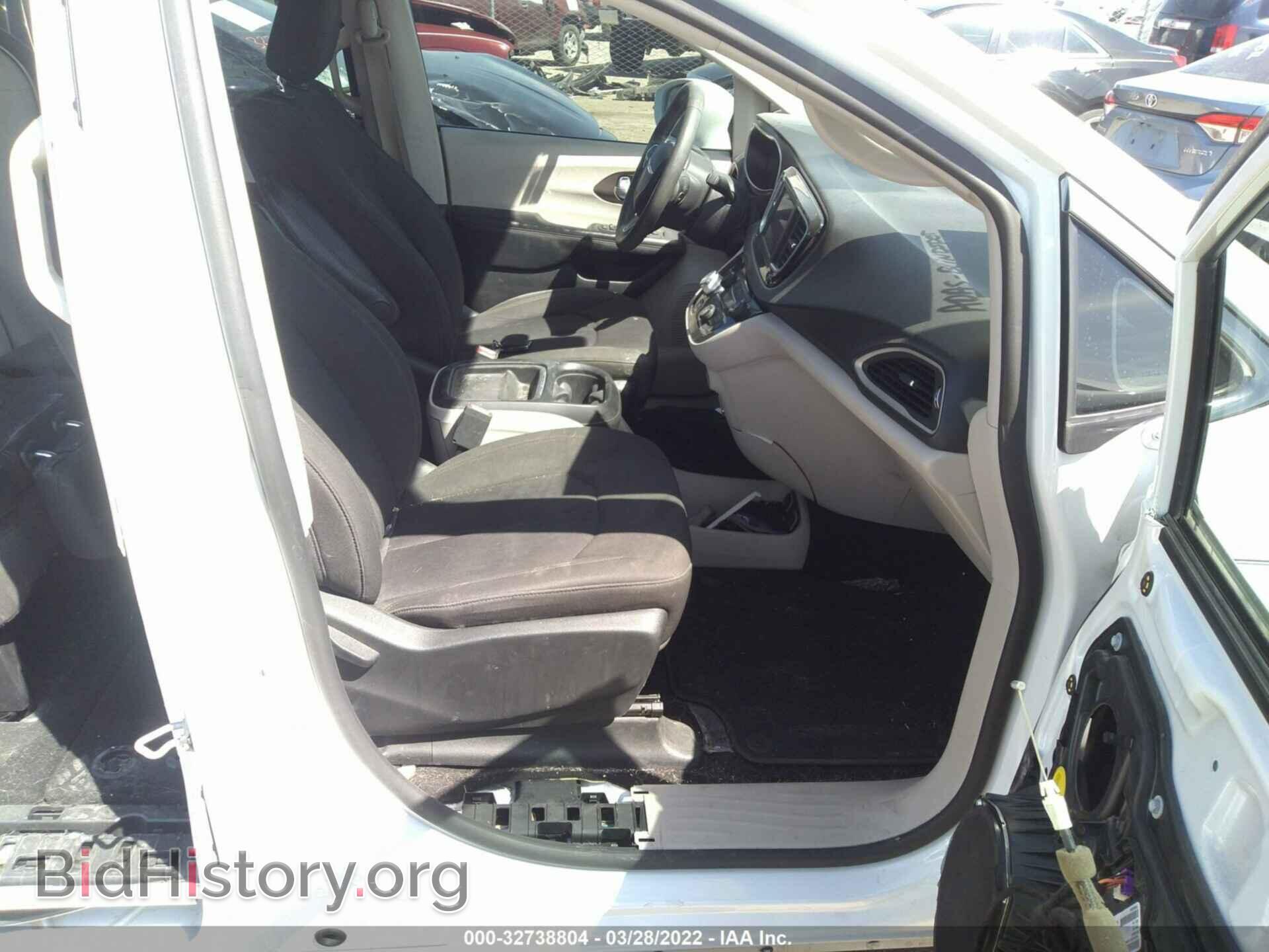 2018 CHRYSLER PACIFICA - VIN: 2C4RC1FG1JR122656 - Фото 5
