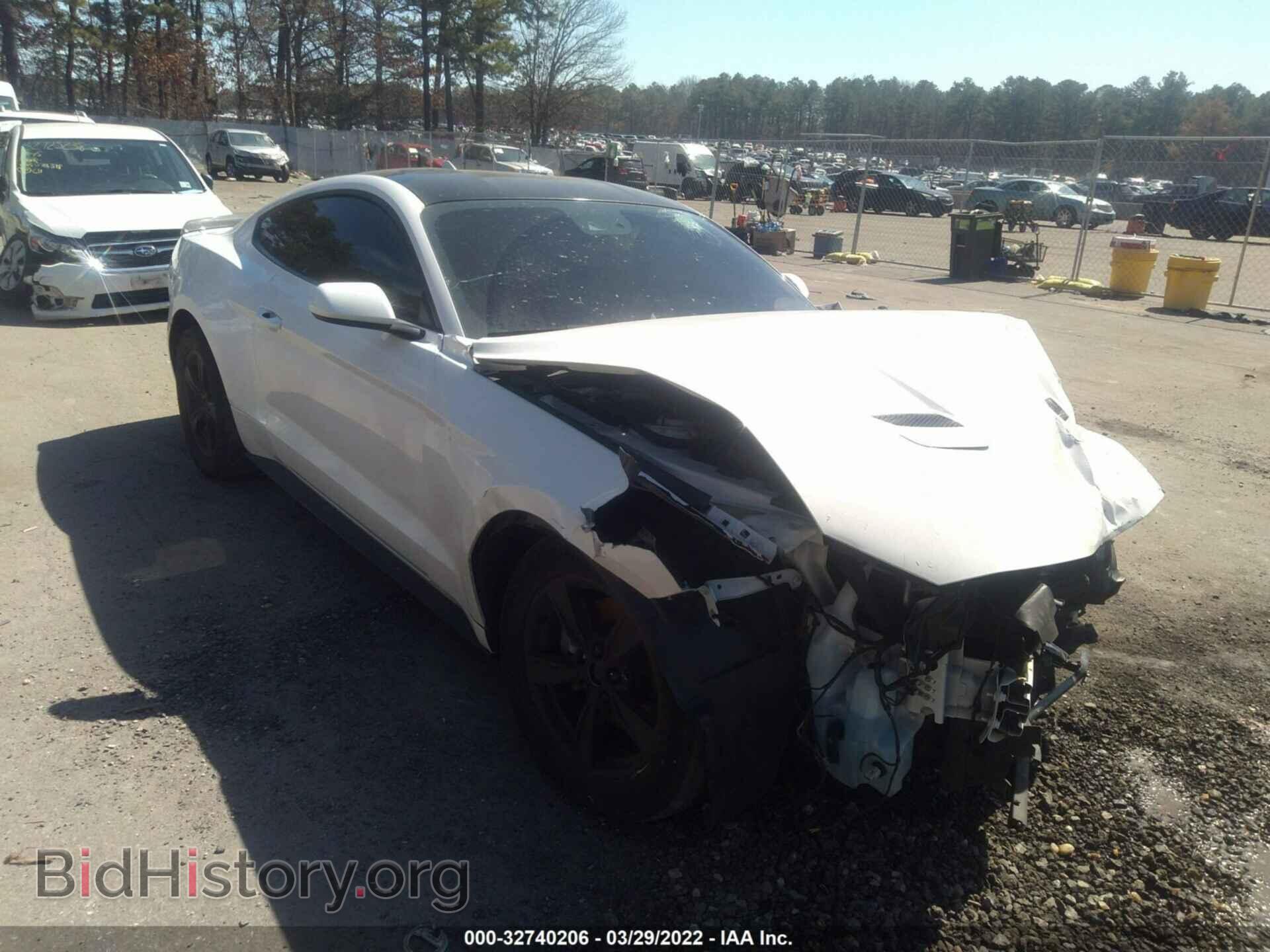 Photo 1FA6P8TH0L5153352 - FORD MUSTANG 2020