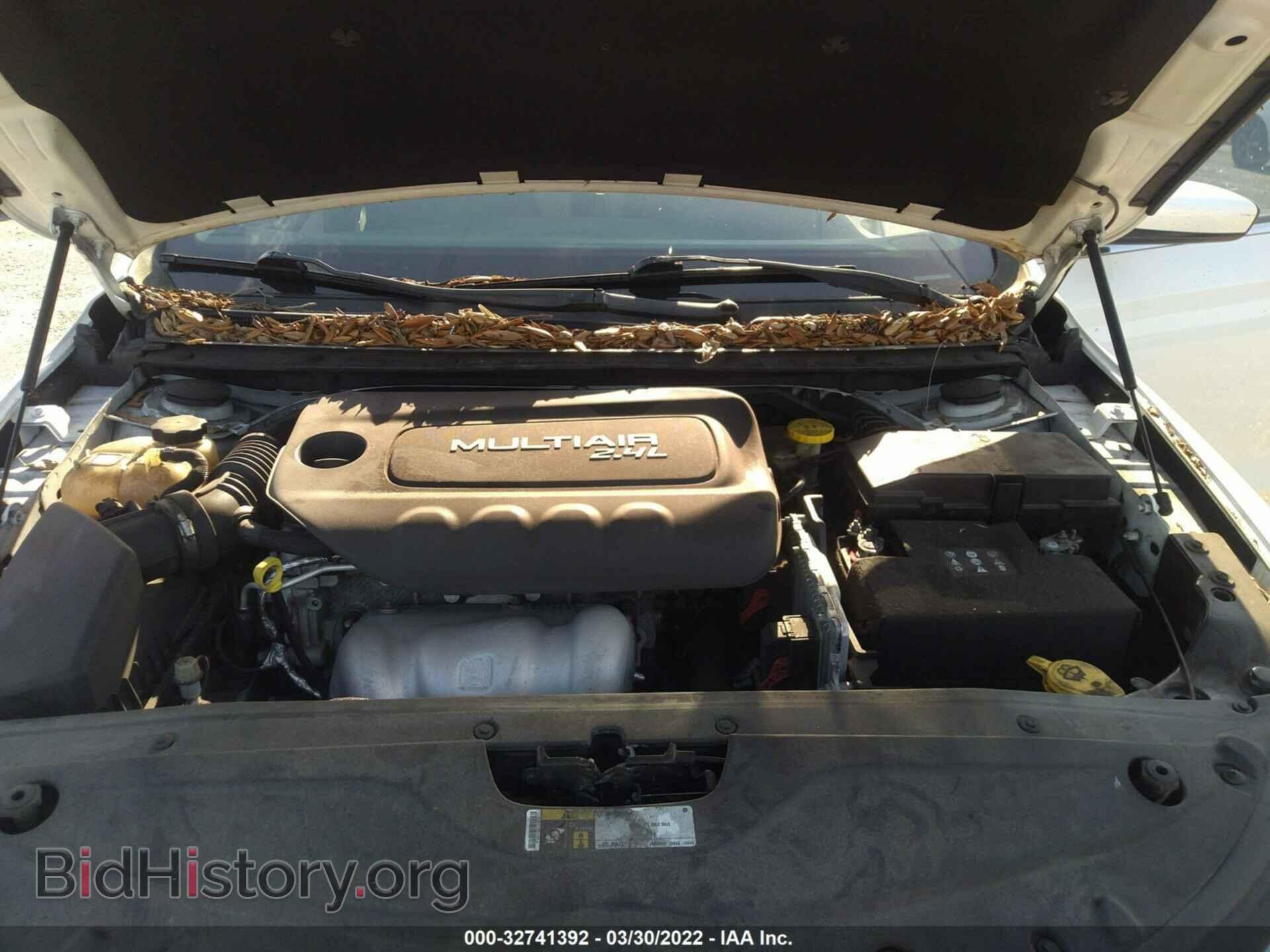 2016 CHRYSLER 200 - VIN: 1C3CCCAB5GN126331 - Фото 10