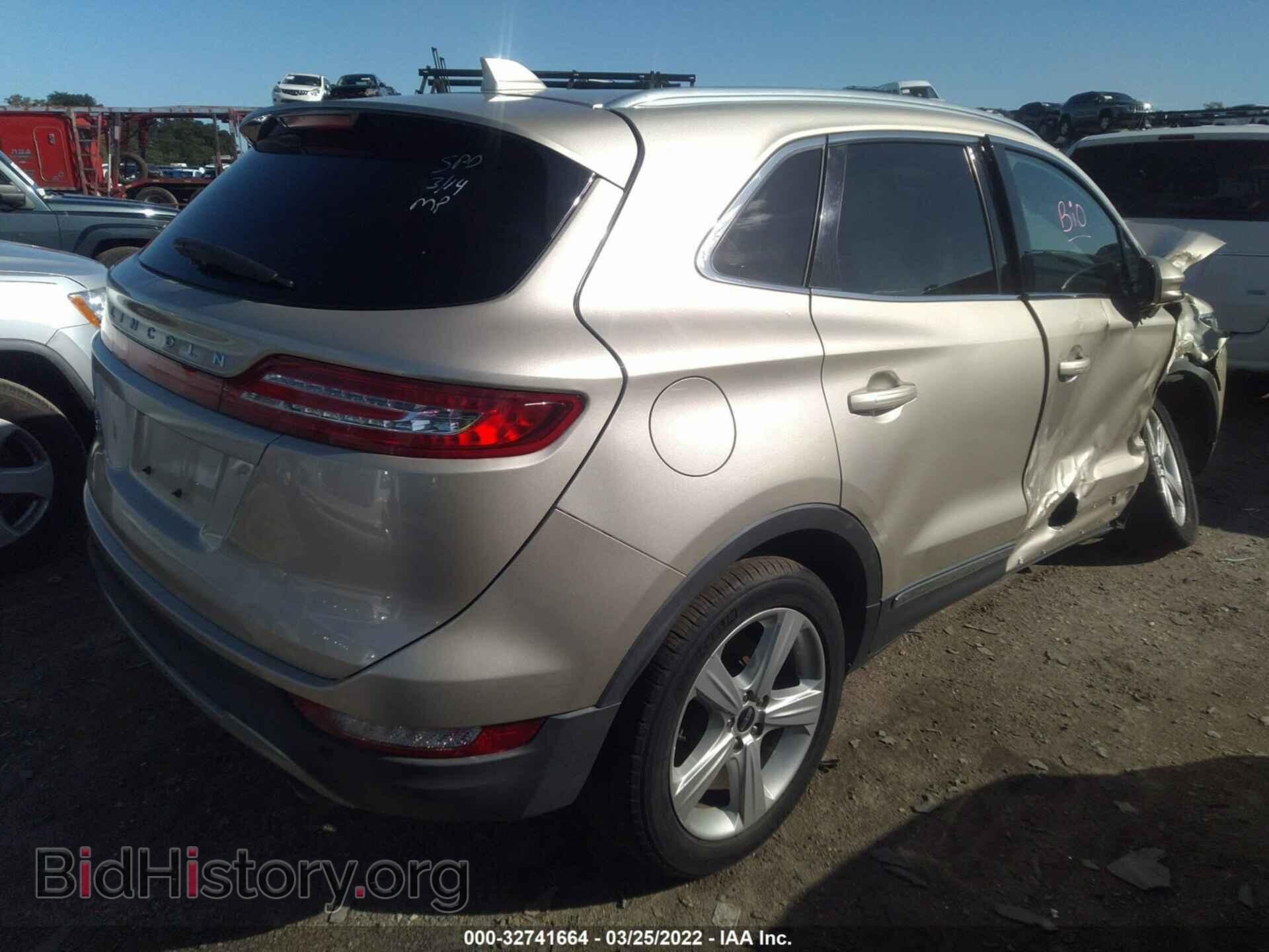 2017 LINCOLN MKC - VIN: 5LMCJ1C99HUL09604 - Photo 4