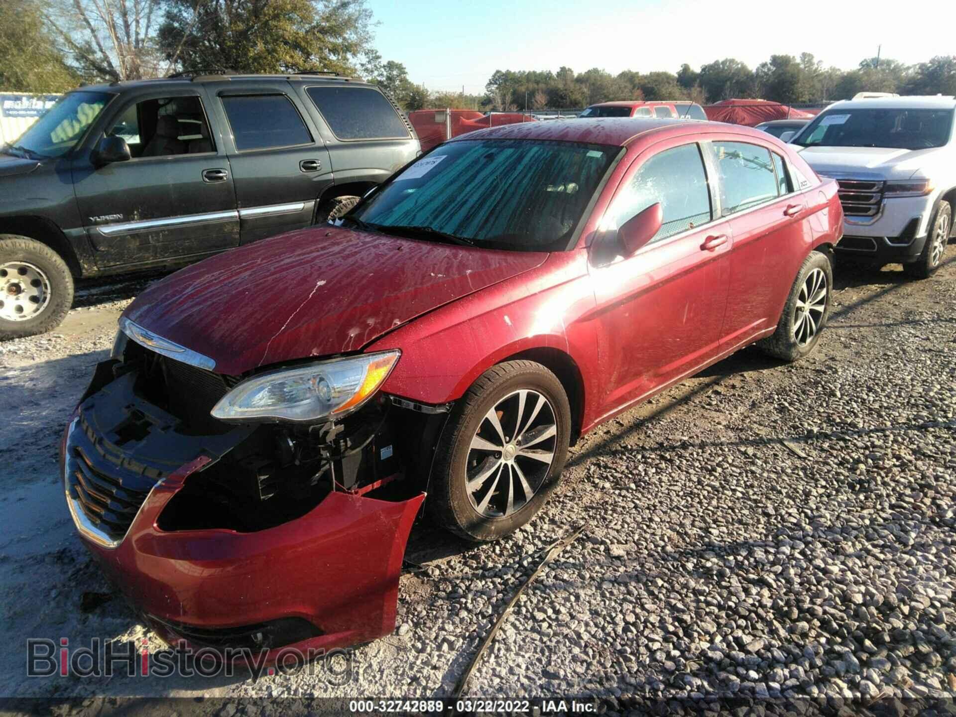 2013 CHRYSLER 200 - VIN: 1C3CCBBG3DN715670 - Photo 2