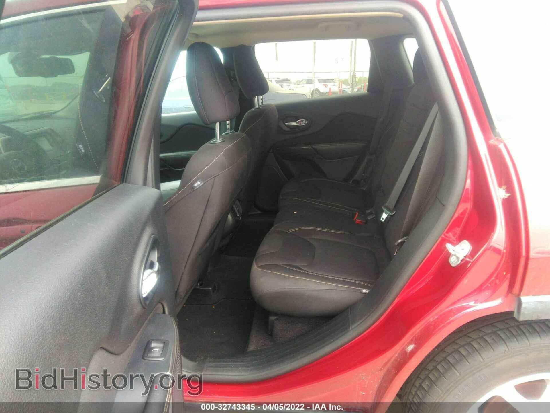 2016 JEEP CHEROKEE - VIN: 1C4PJLCB1GW351565 - Фото 8