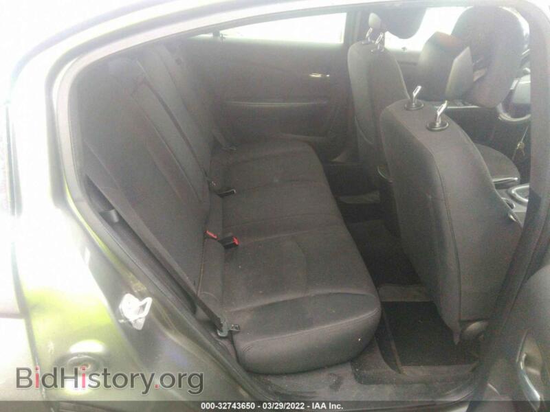 2013 Chrysler 200 (VIN 1C3CCBAB7DN646617) — photo 8 of 12