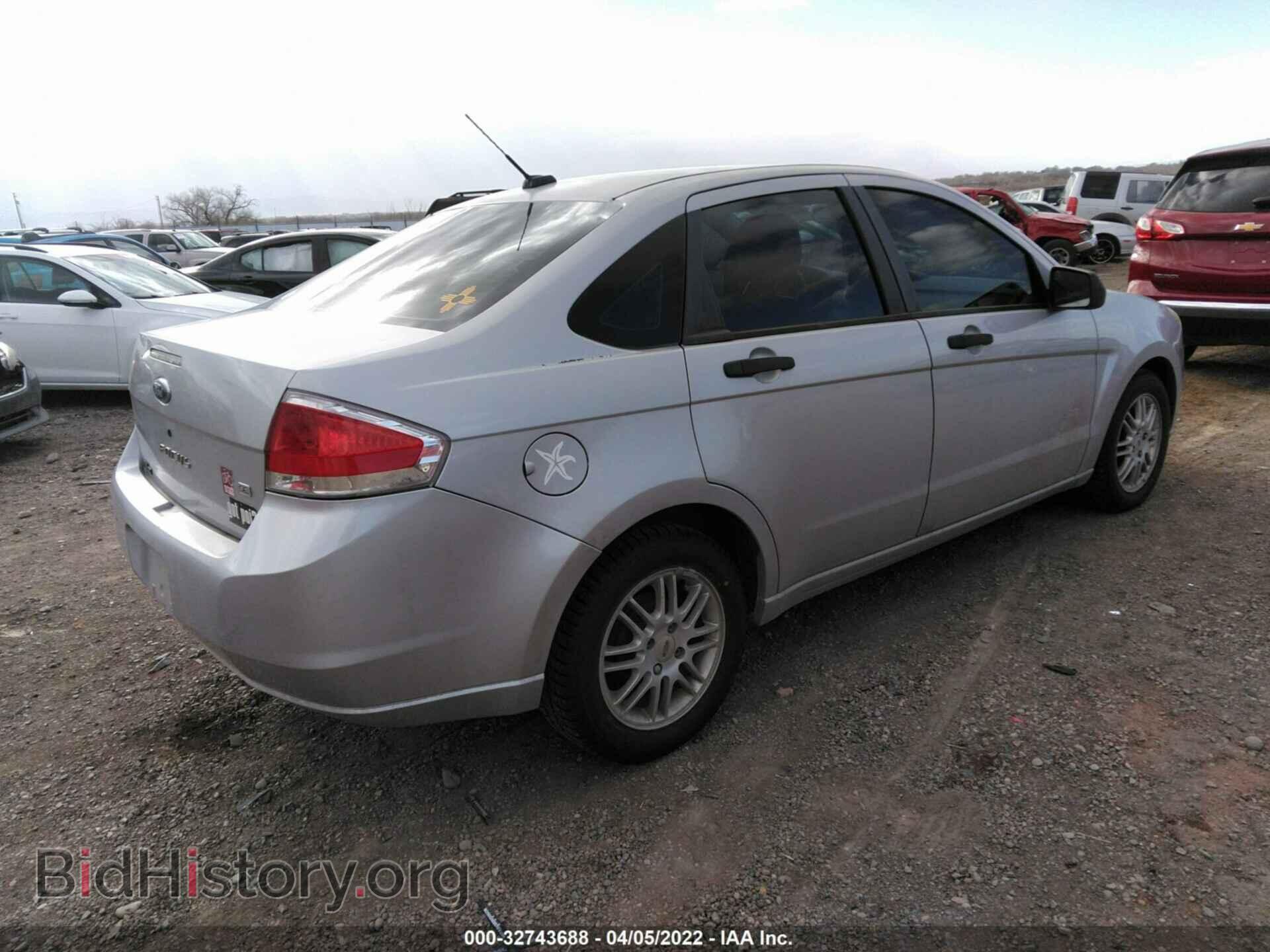 2009 FORD FOCUS - VIN: 1FAHP35N39W185620 - Фото 4