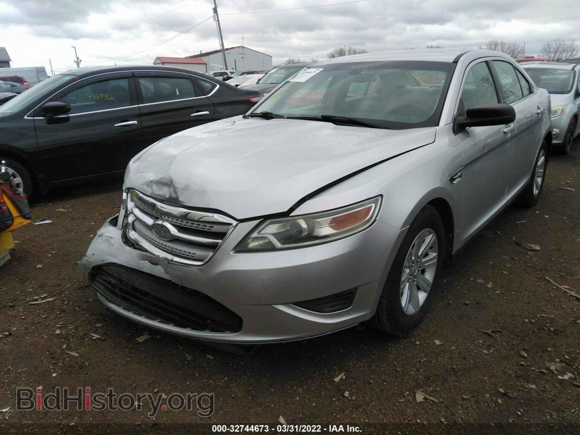 2010 FORD TAURUS - VIN: 1FAHP2DW9AG104185 - Фото 2