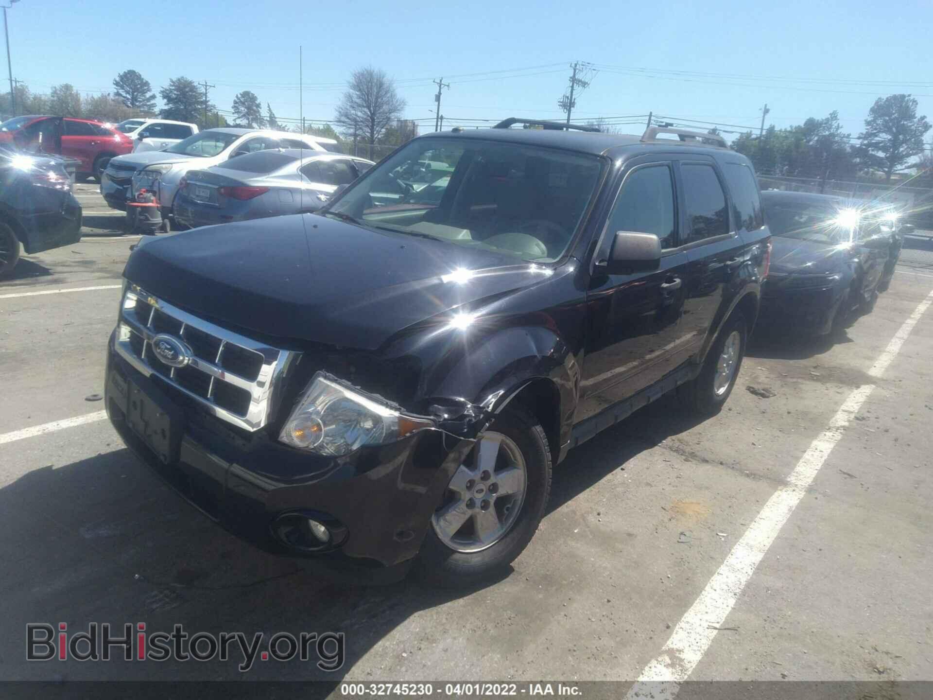 2011 FORD ESCAPE - VIN: 1FMCU0DG5BKC47042 - Фото 2