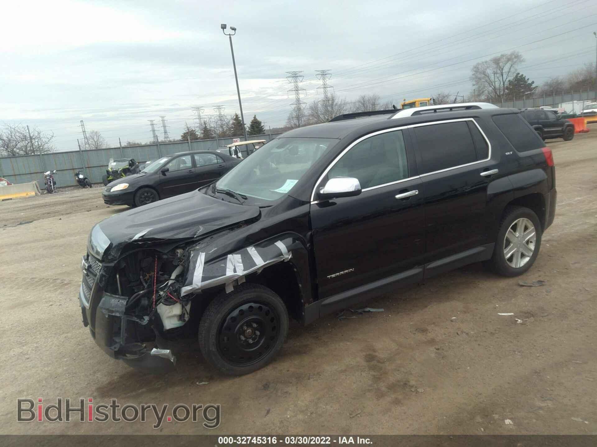 2011 GMC TERRAIN - VIN: 2CTFLXE57B6352103 - Photo 2