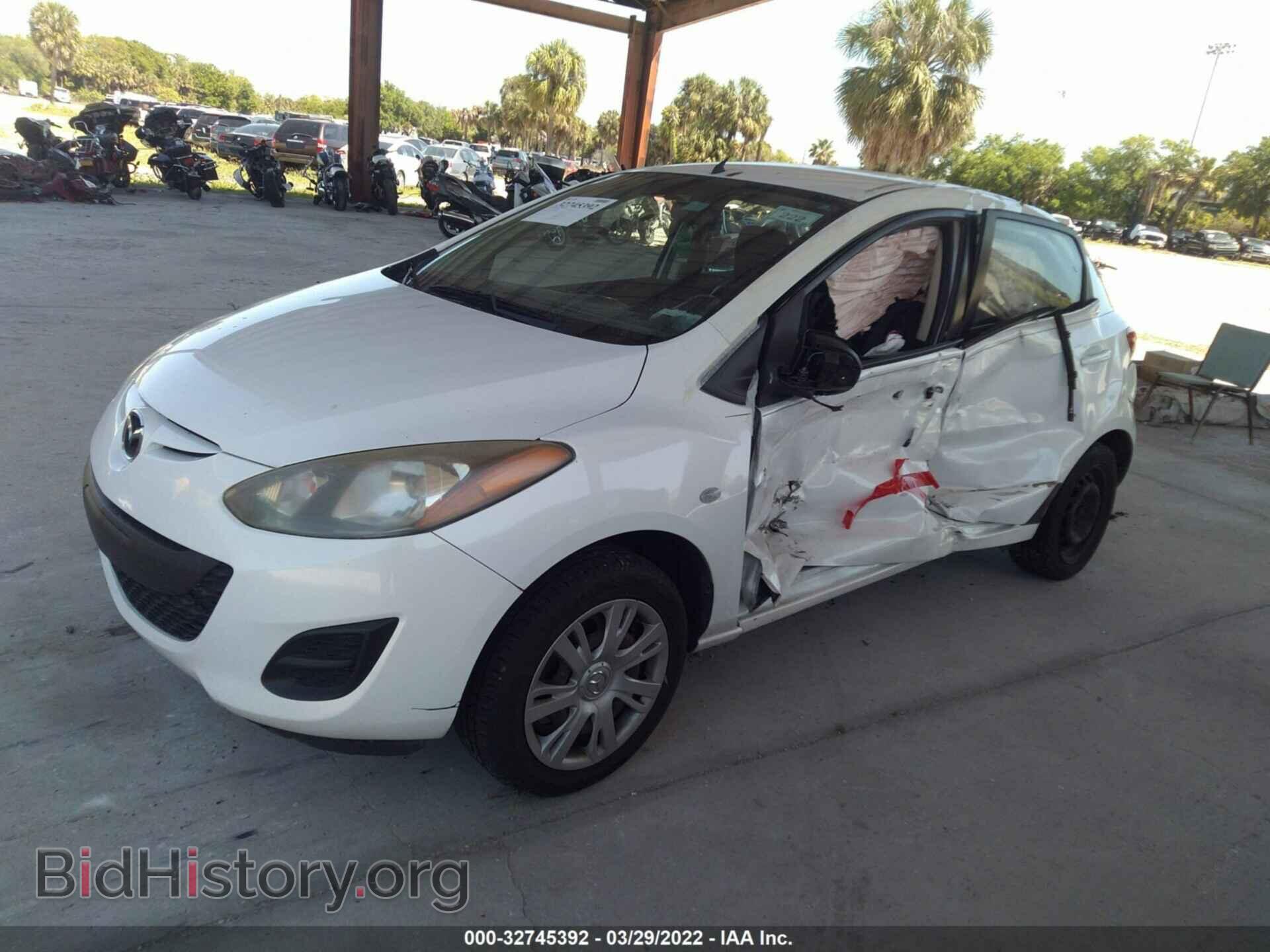 2011 MAZDA MAZDA2 - VIN: JM1DE1HY3B0126309 - Фото 2