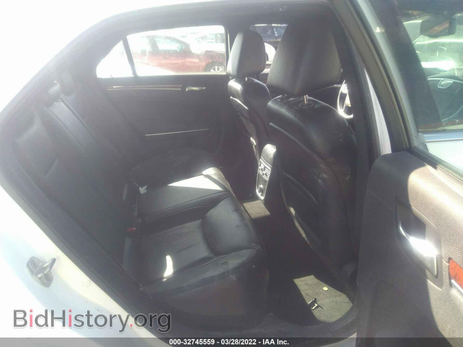 2013 CHRYSLER 300 - VIN: 2C3CCARG4DH528110 - Фото 8