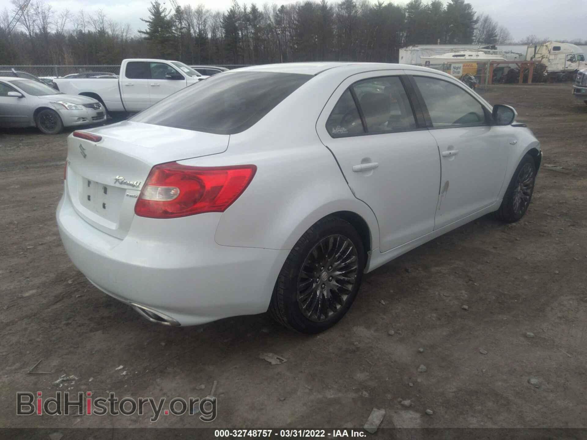 2011 SUZUKI KIZASHI - VIN: JS2RF9A37B6110178 - Photo 4