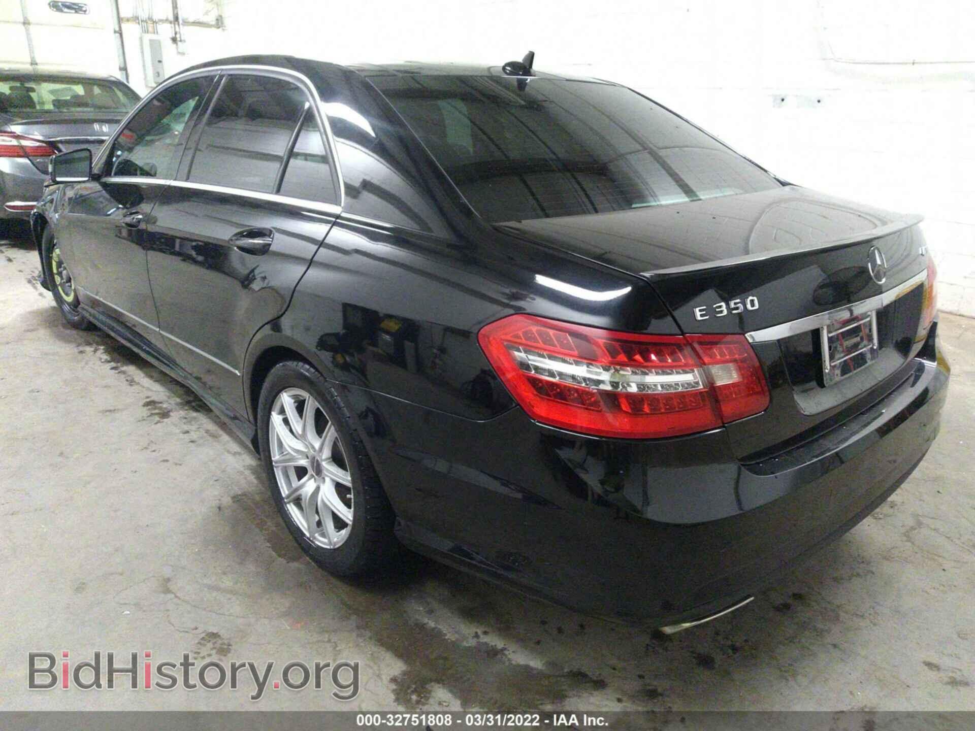 2011 MERCEDES-BENZ E-CLASS - VIN: WDDHF8HB7BA352758 - Фото 3