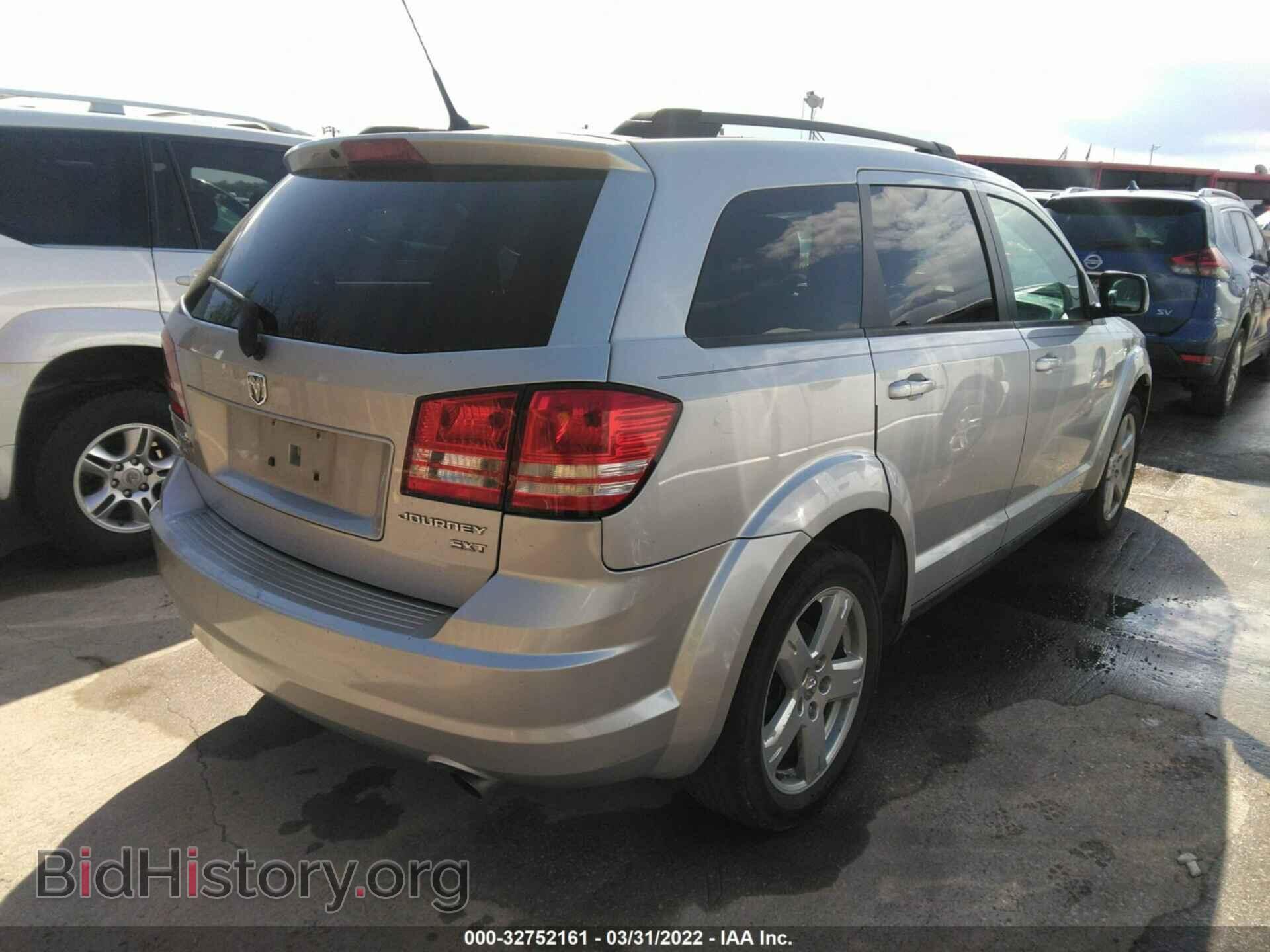 2010 DODGE JOURNEY - VIN: 3D4PH5FV3AT243851 - Фото 4