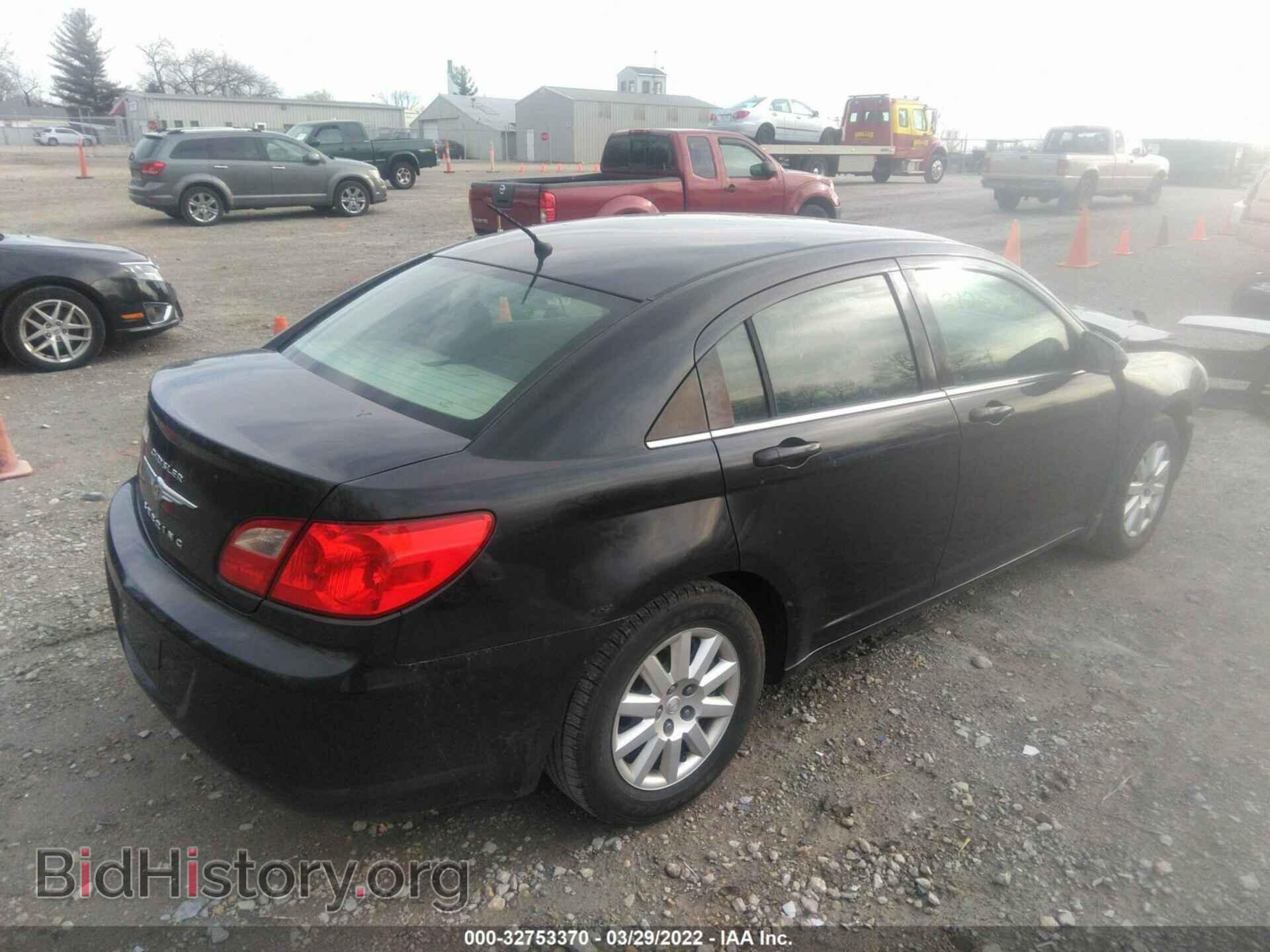 2010 CHRYSLER SEBRING - VIN: 1C3CC4FBXAN101852 - Фото 4