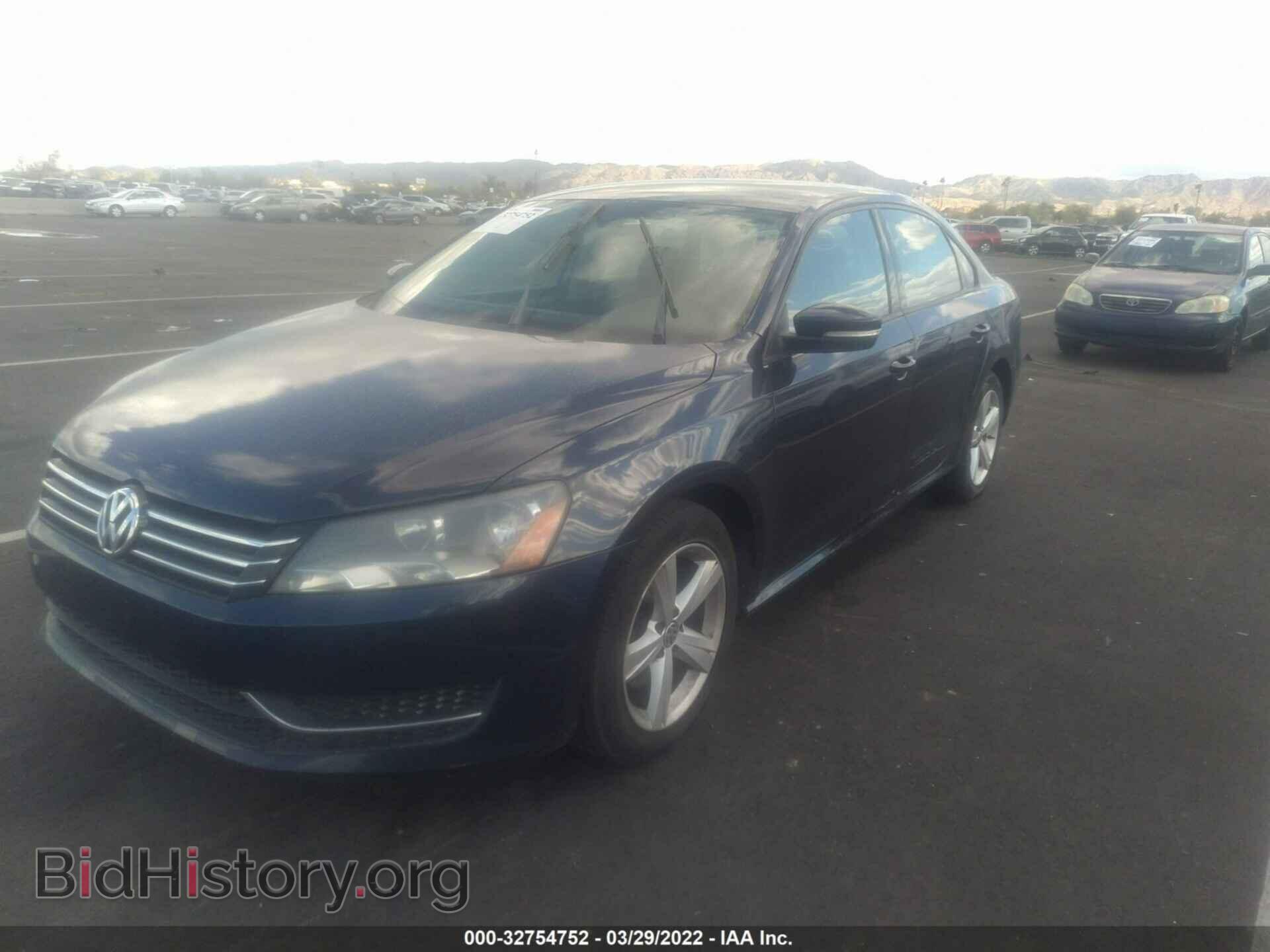 2013 VOLKSWAGEN PASSAT - VIN: 1VWAP7A33DC030208 - Photo 2