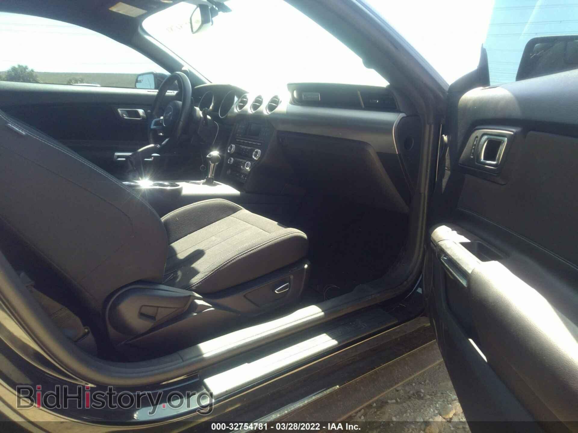 2018 FORD MUSTANG - VIN: 1FA6P8CF8J5113175 - Фото 5