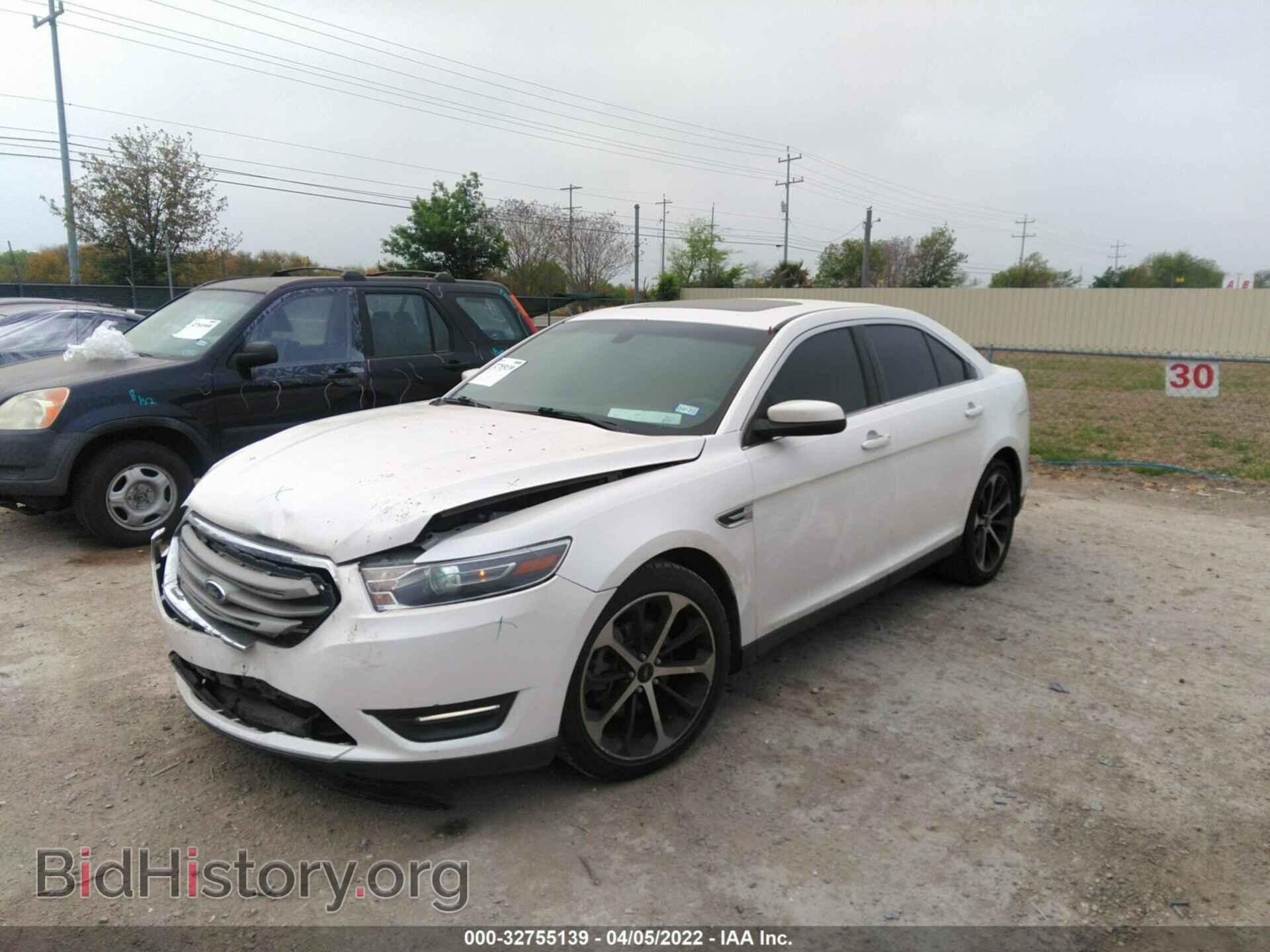 2015 FORD TAURUS - VIN: 1FAHP2E88FG195182 - Фото 2