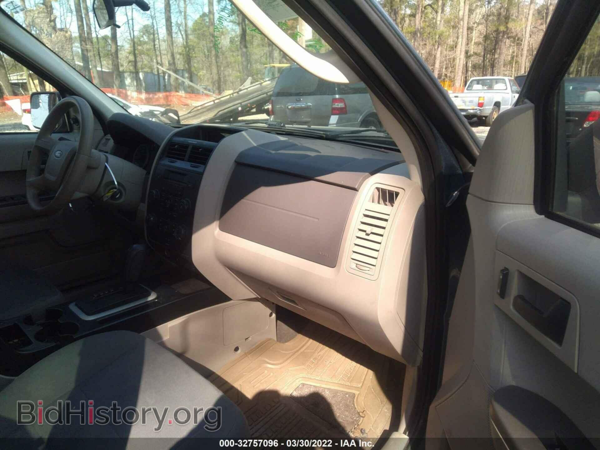 2010 FORD ESCAPE - VIN: 1FMCU9C73AKD48617 - Фото 5