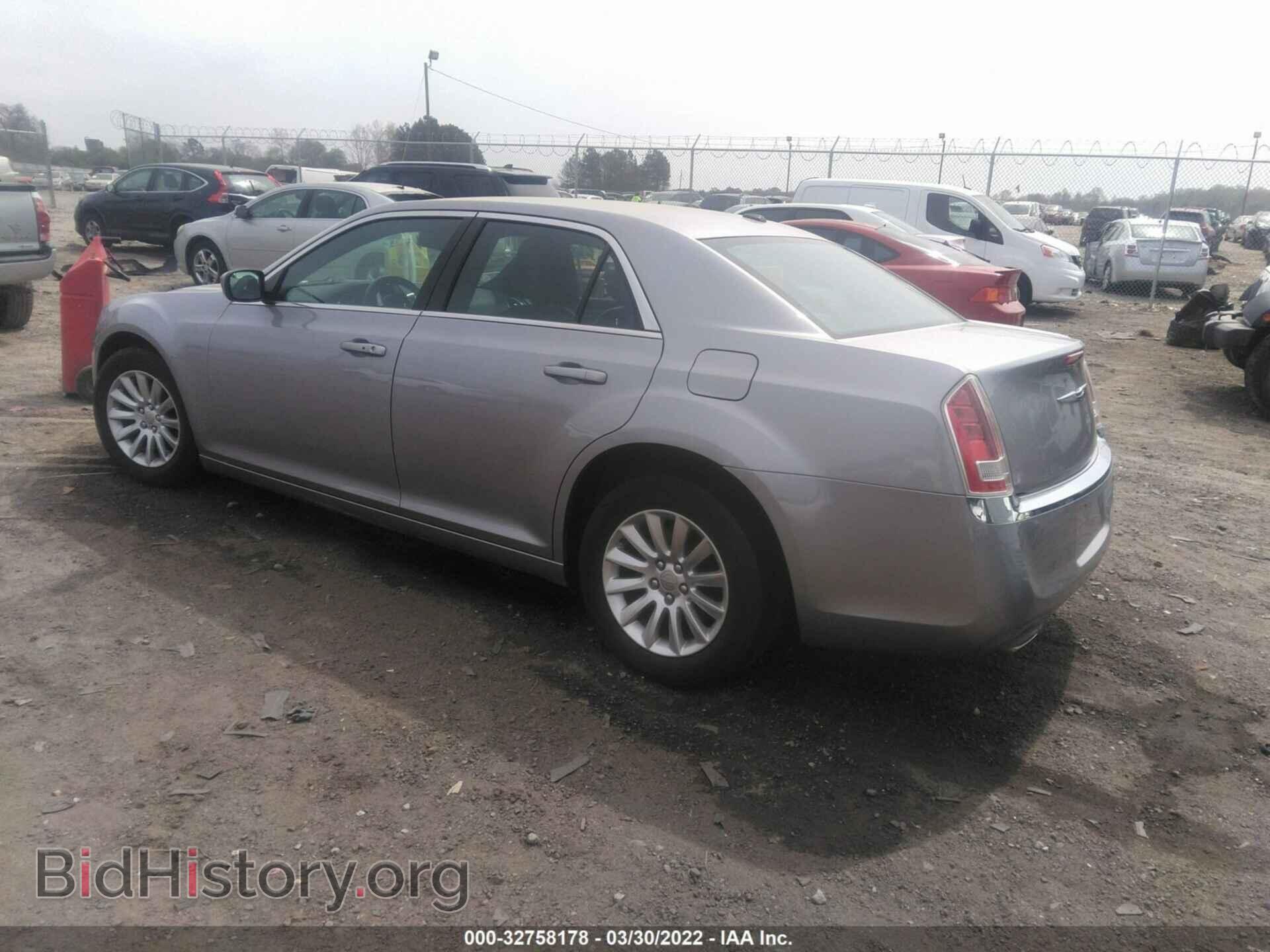 2014 CHRYSLER 300 - VIN: 2C3CCAAG3EH169703 - Фото 3