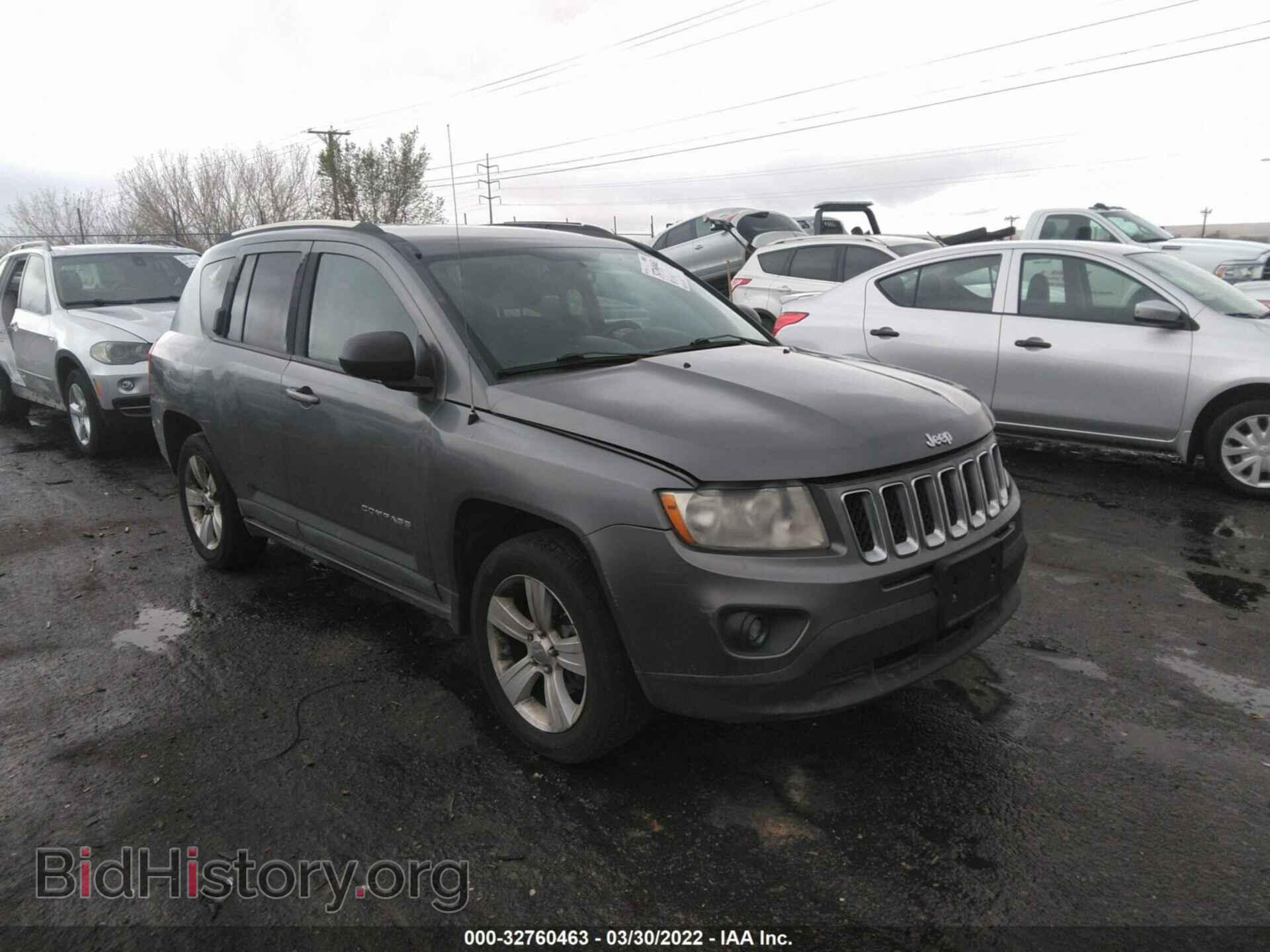 Photo 1J4NF1FB4BD219021 - JEEP COMPASS 2011