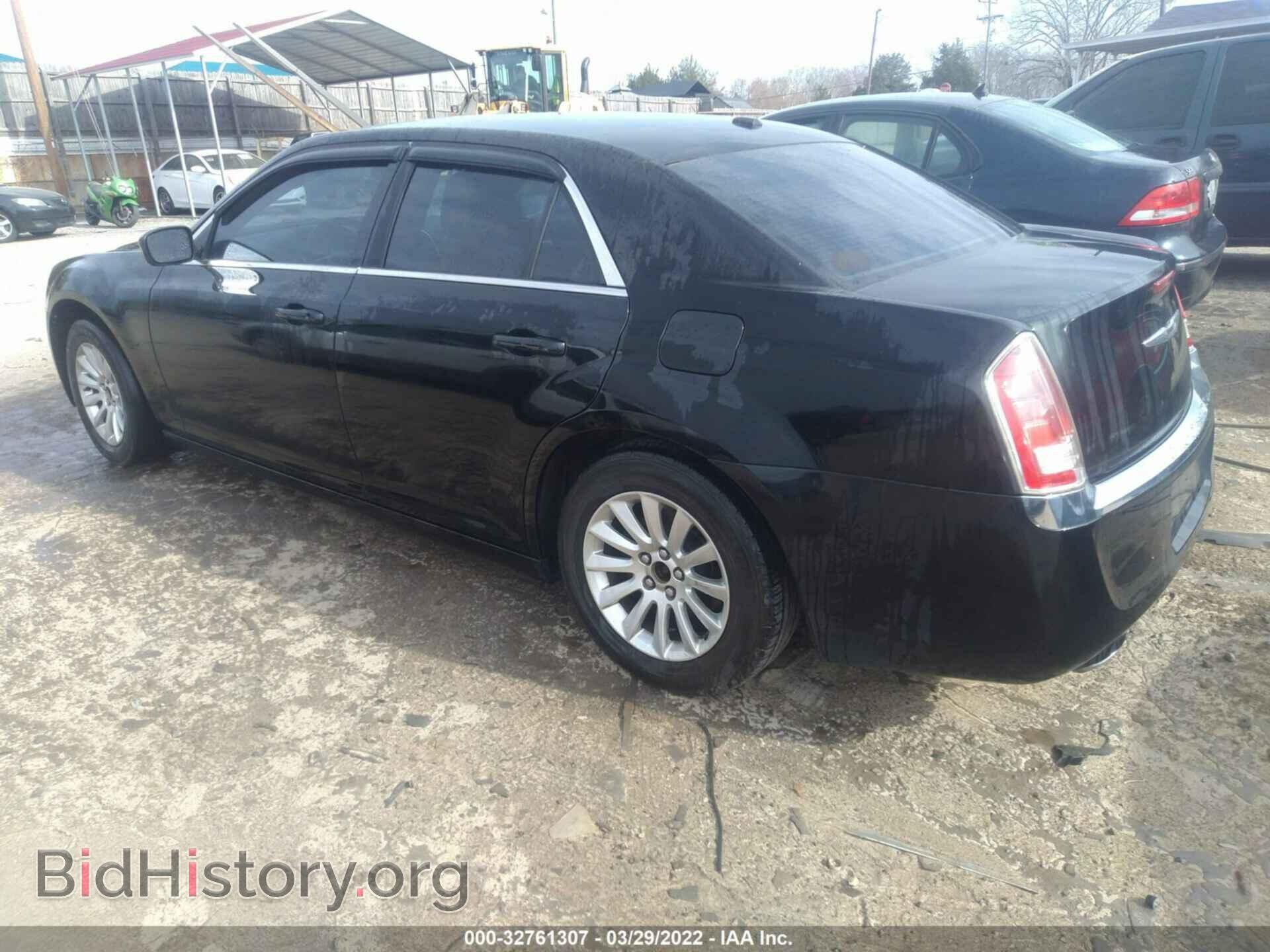 2013 CHRYSLER 300 - VIN: 2C3CCAAGXDH574942 - Фото 3