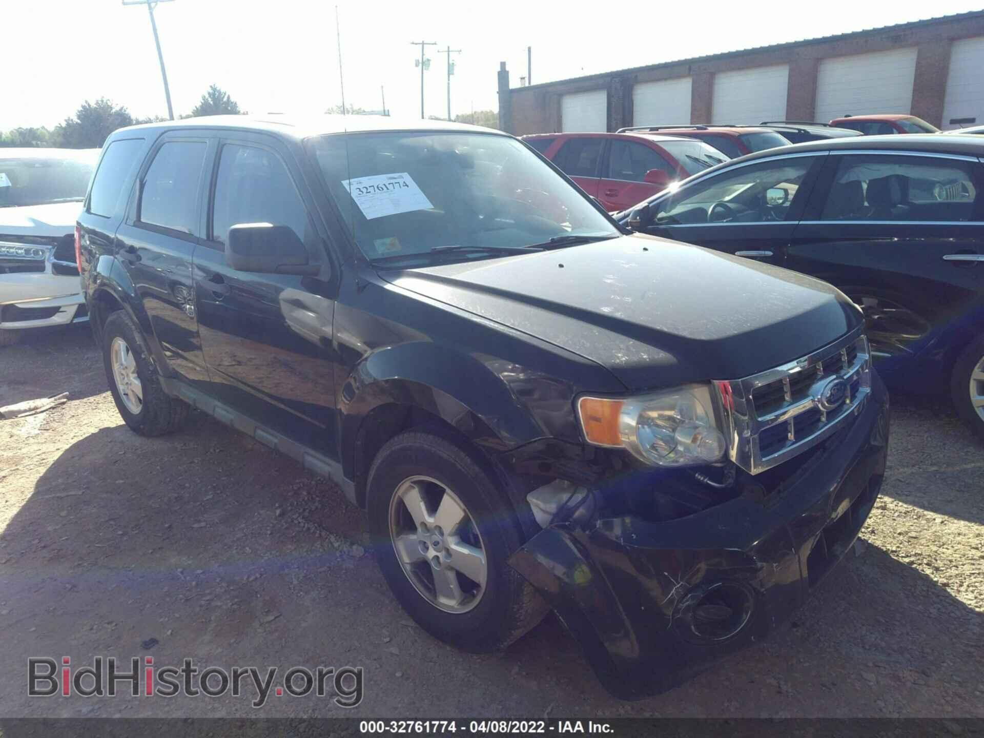 Фотография 1FMCU0C71BKB81784 - FORD ESCAPE 2011