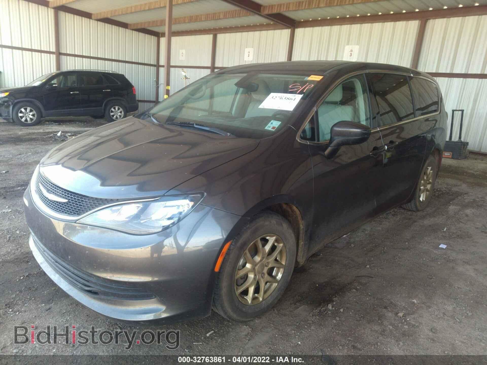 2017 CHRYSLER PACIFICA - VIN: 2C4RC1DGXHR571993 - Фото 2