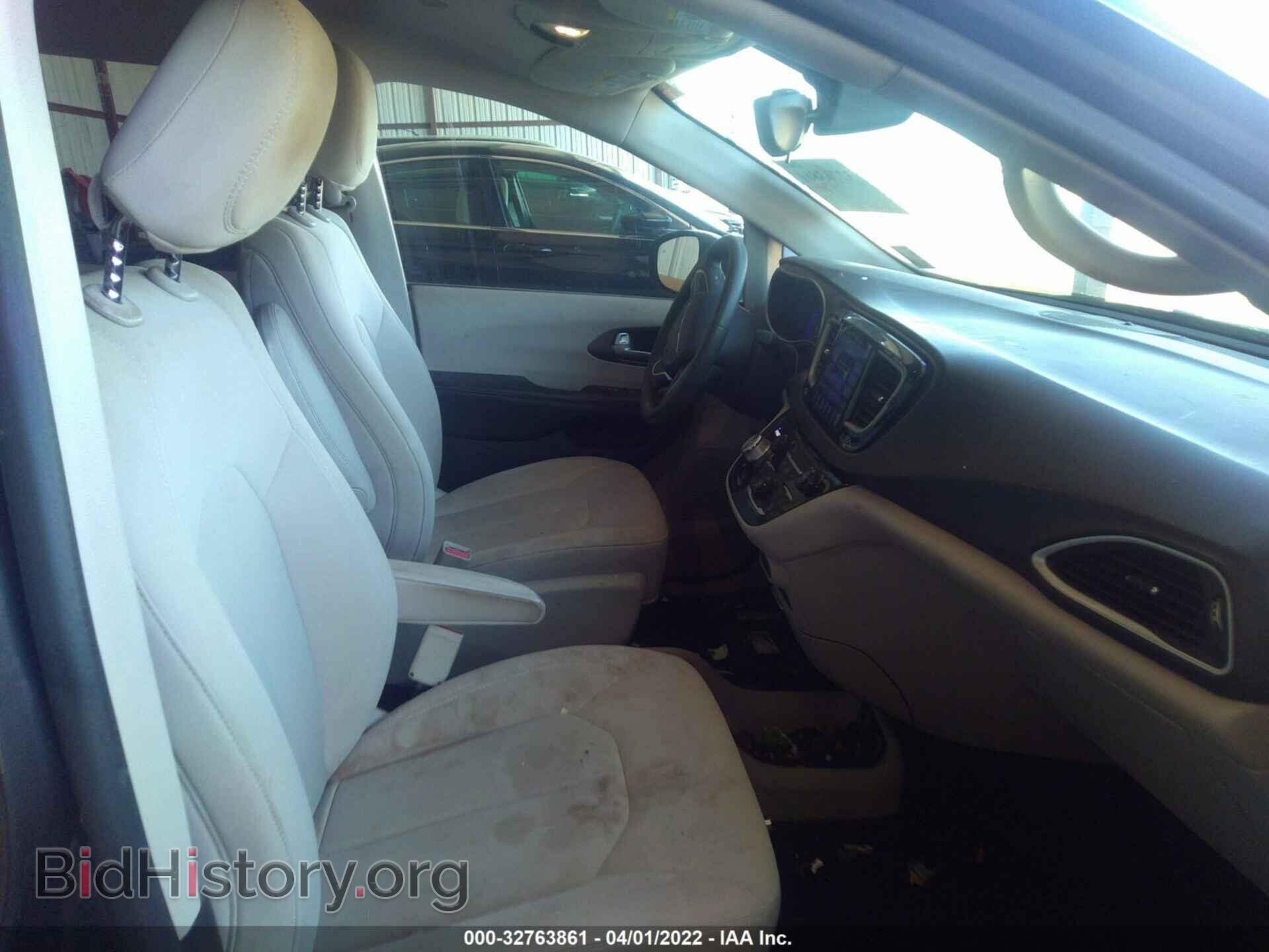 2017 CHRYSLER PACIFICA - VIN: 2C4RC1DGXHR571993 - Фото 5