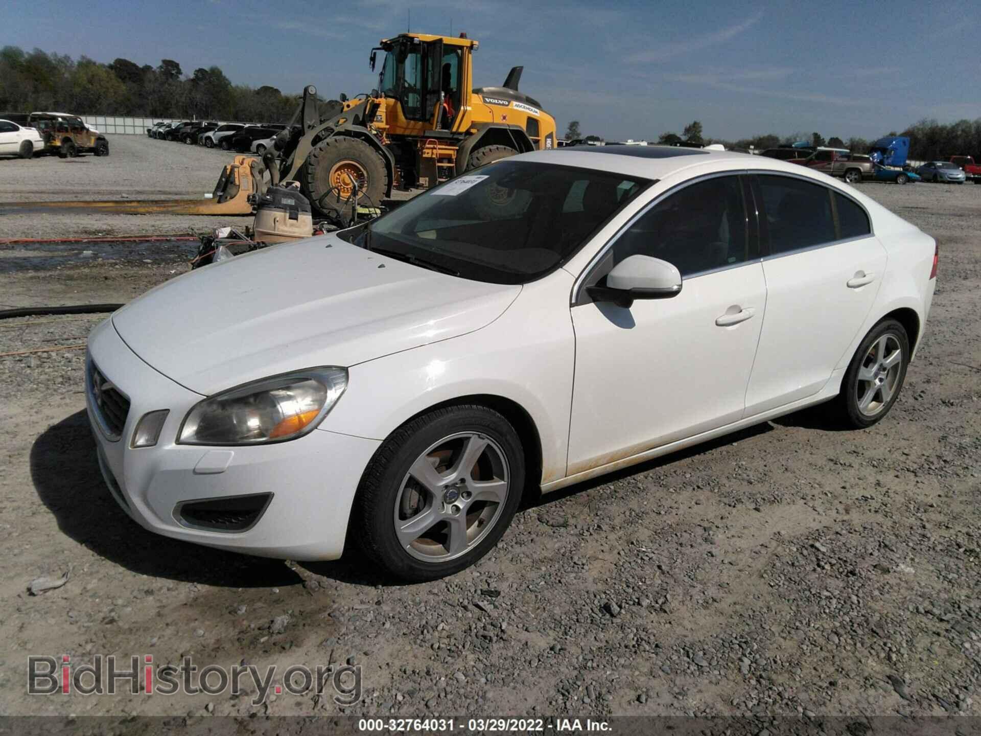 2013 VOLVO S60 - VIN: YV1612FS9D2210449 - Фото 2