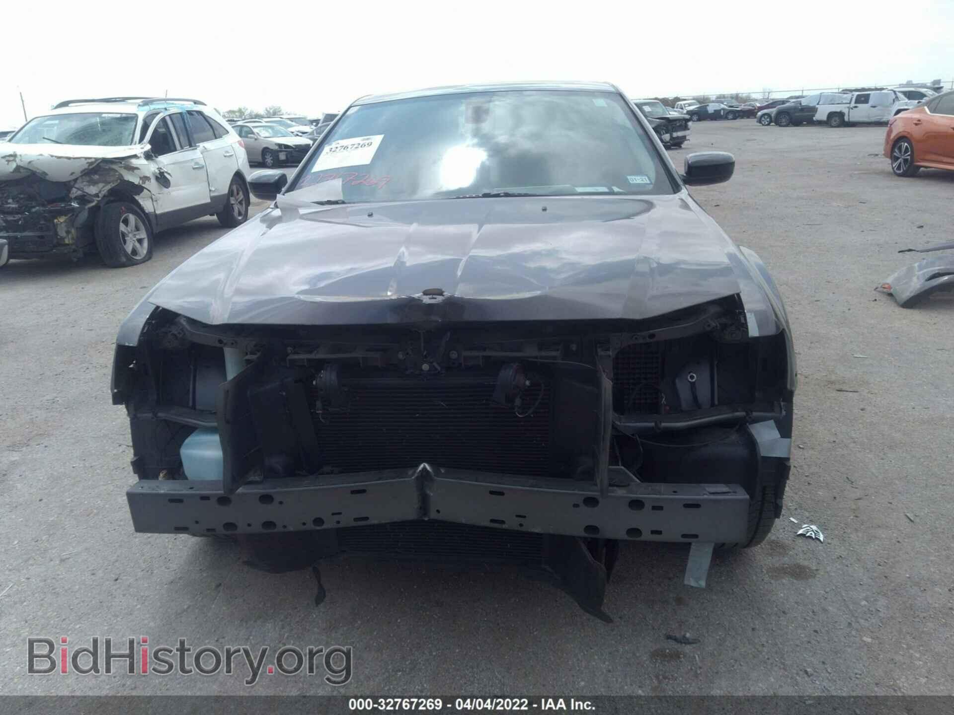 2019 CHRYSLER 300 - VIN: 2C3CCARG2KH560471 - Фото 6