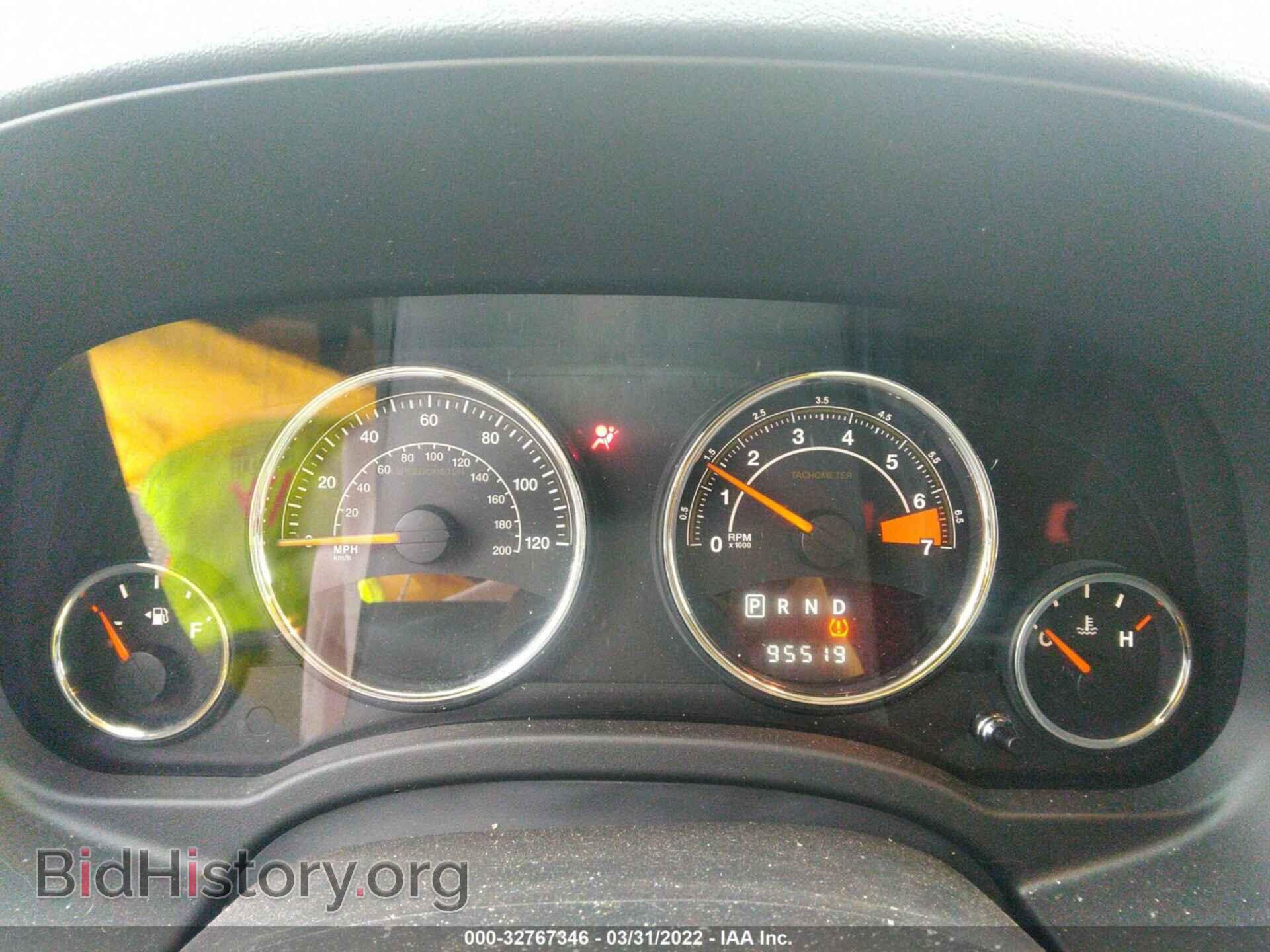 2014 JEEP COMPASS - VIN: 1C4NJCEA7ED676824 - Фото 7