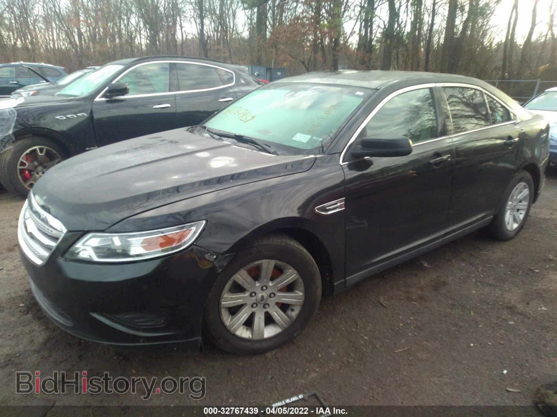 2011 FORD TAURUS - VIN: 1FAHP2DW6BG178018 - Фото 2