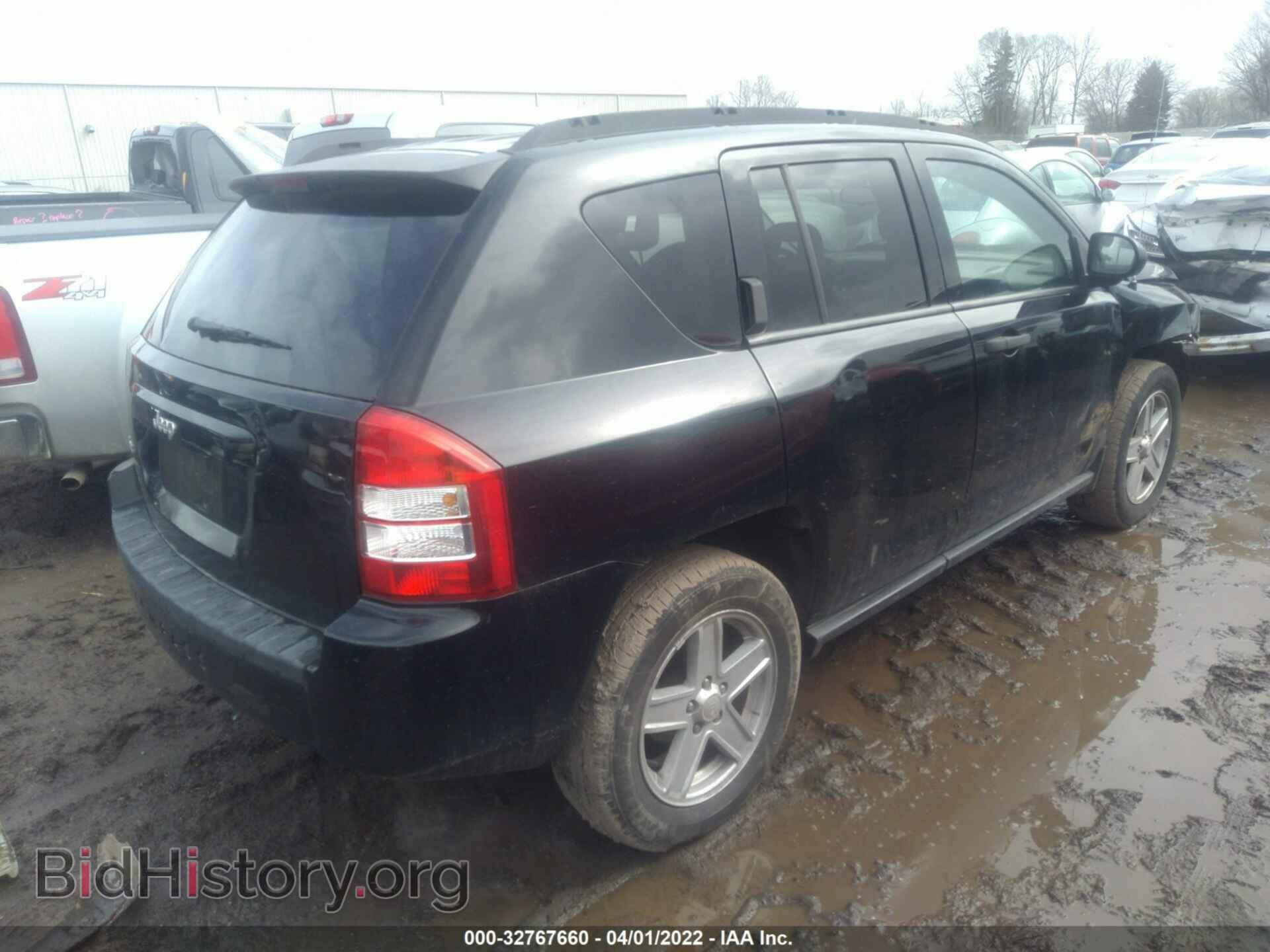 2007 JEEP COMPASS - VIN: 1J8FF47W97D316342 - Фото 4