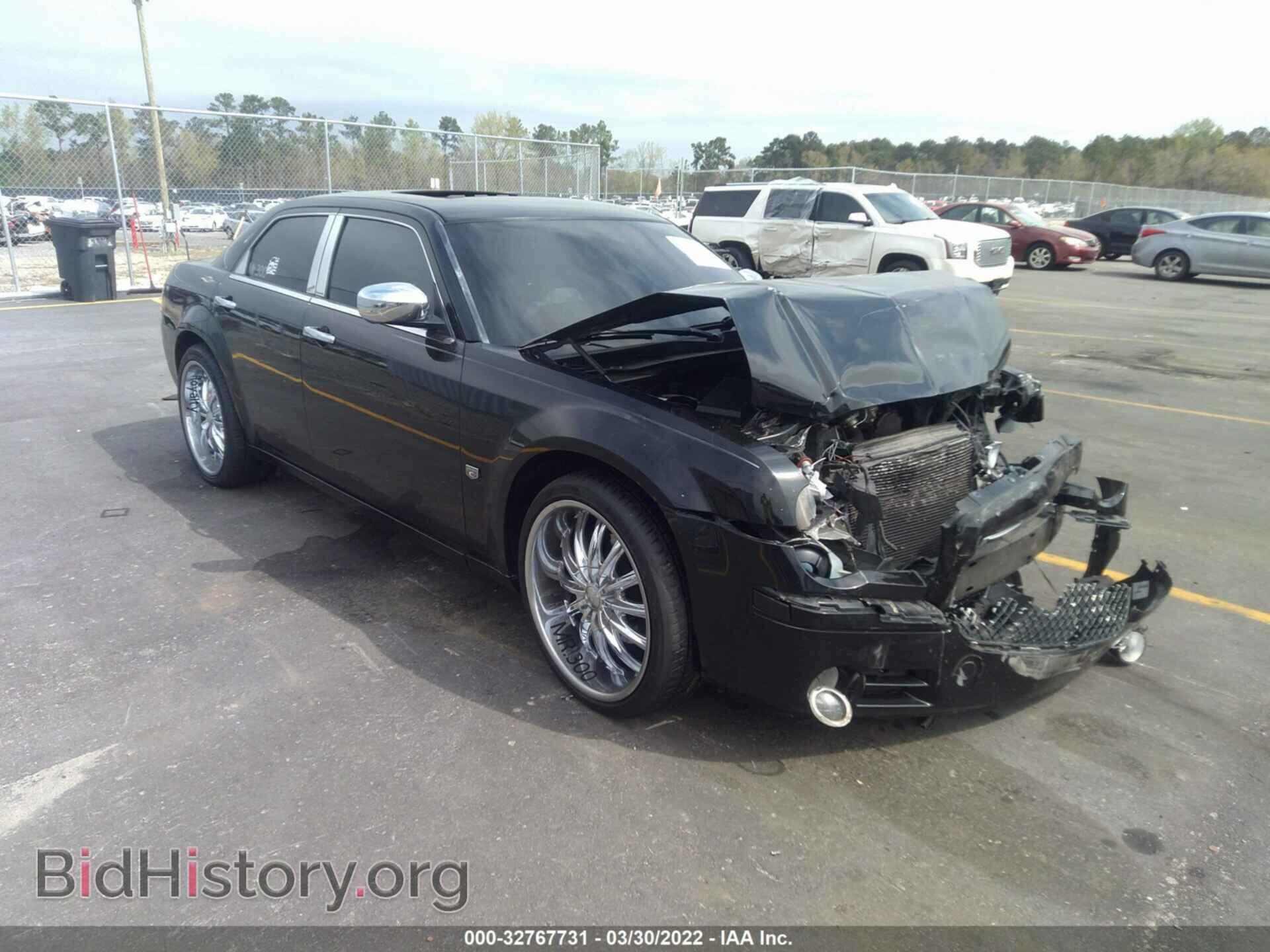 Photo 2C3CA2CV1AH330972 - CHRYSLER 300 2010