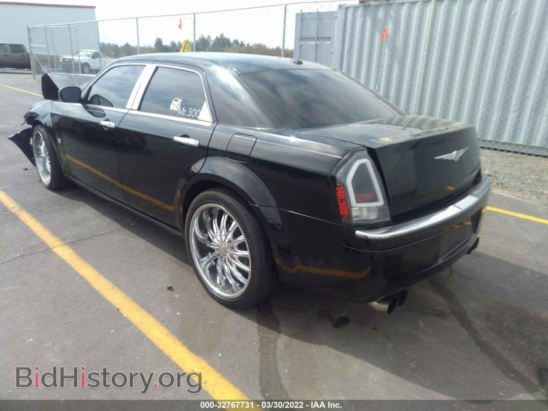 2010 CHRYSLER 300 - VIN: 2C3CA2CV1AH330972 - Фото 3