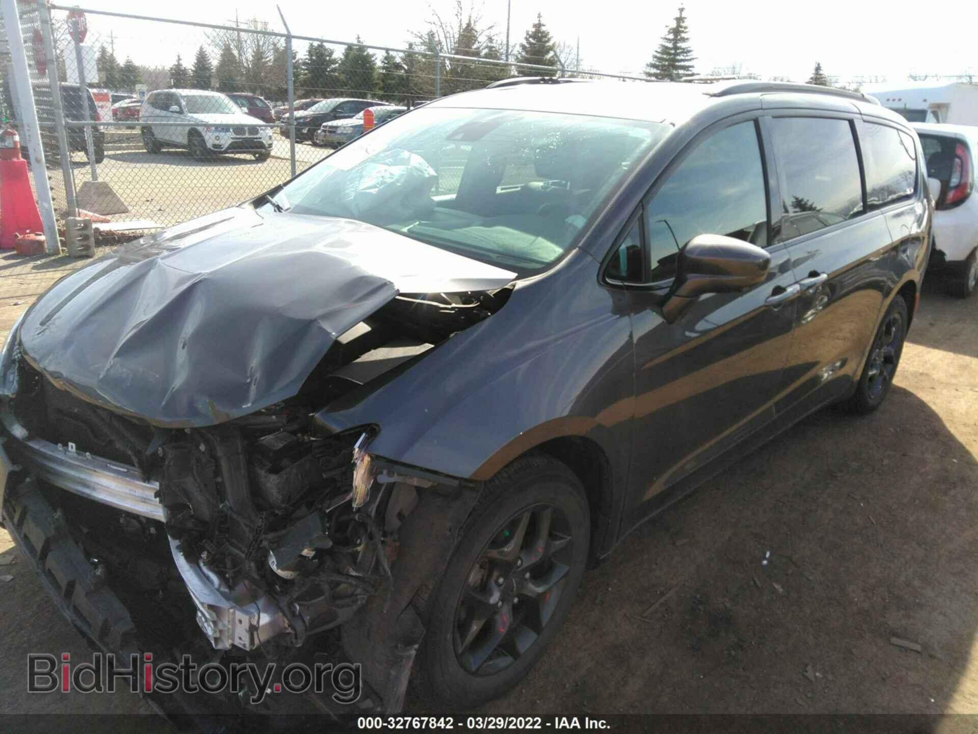 2018 CHRYSLER PACIFICA - VIN: 2C4RC1EG8JR321544 - Photo 2